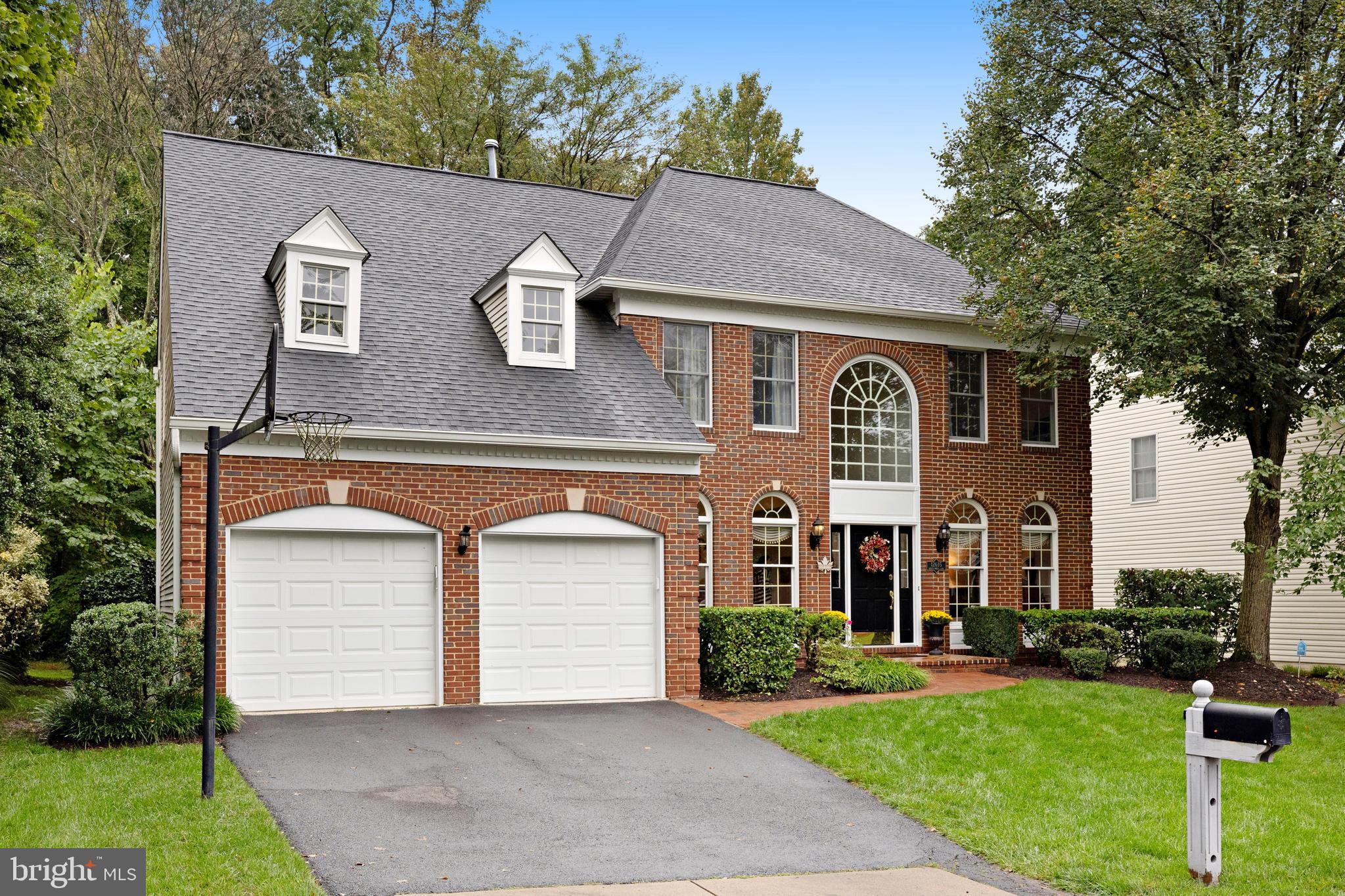 CENTURY OAK - Residential