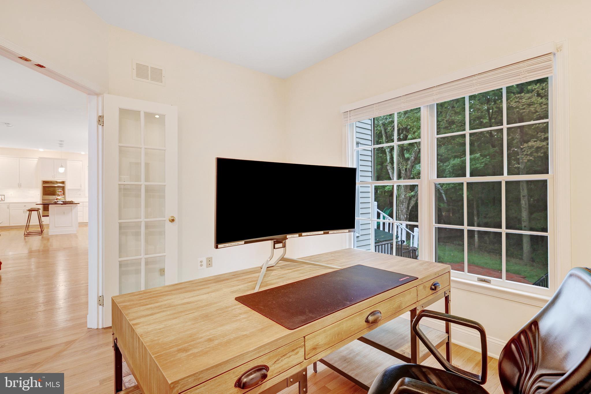 CENTURY OAK - Residential