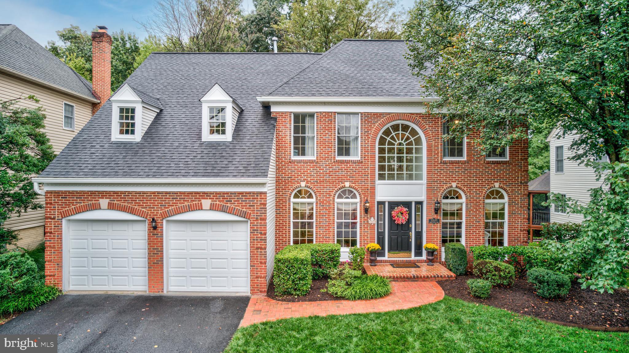 CENTURY OAK - Residential