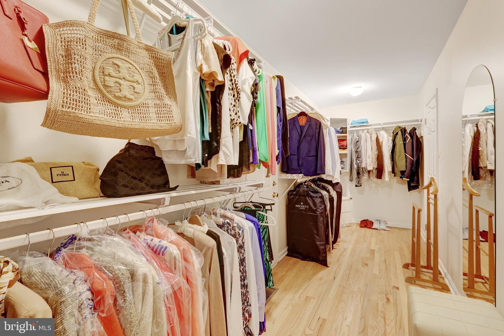 CENTURY OAK - Residential