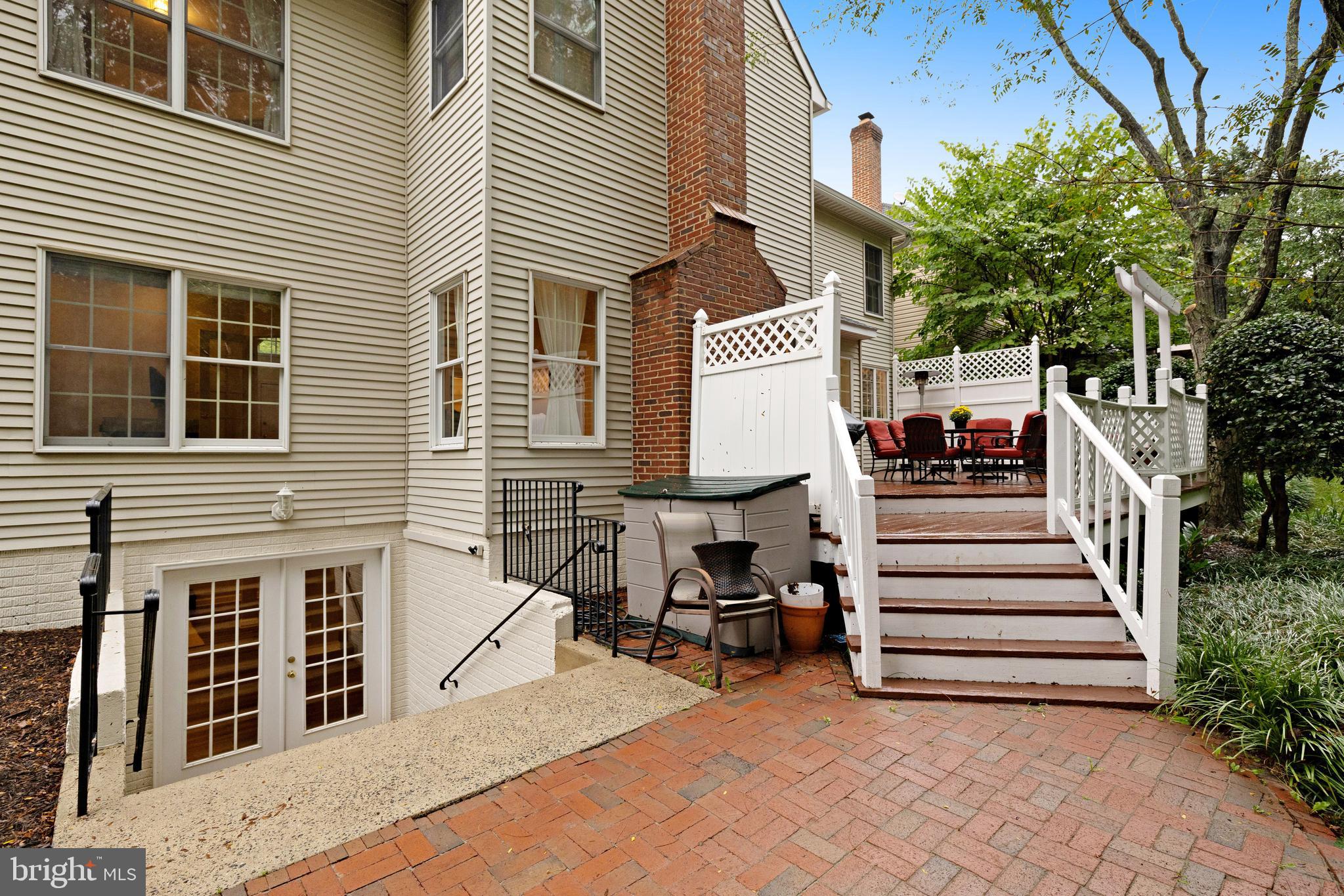 CENTURY OAK - Residential