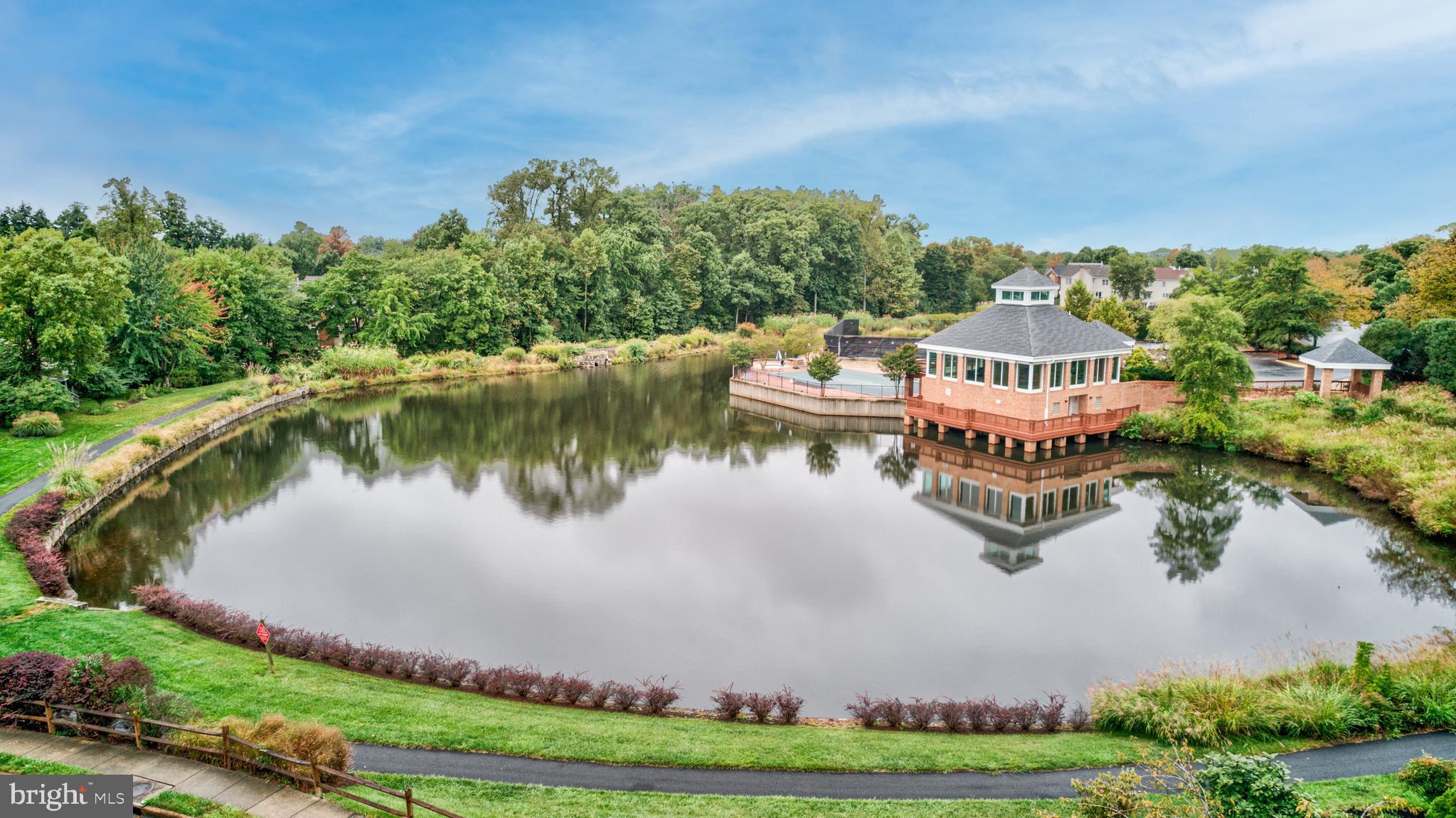 CENTURY OAK - Residential