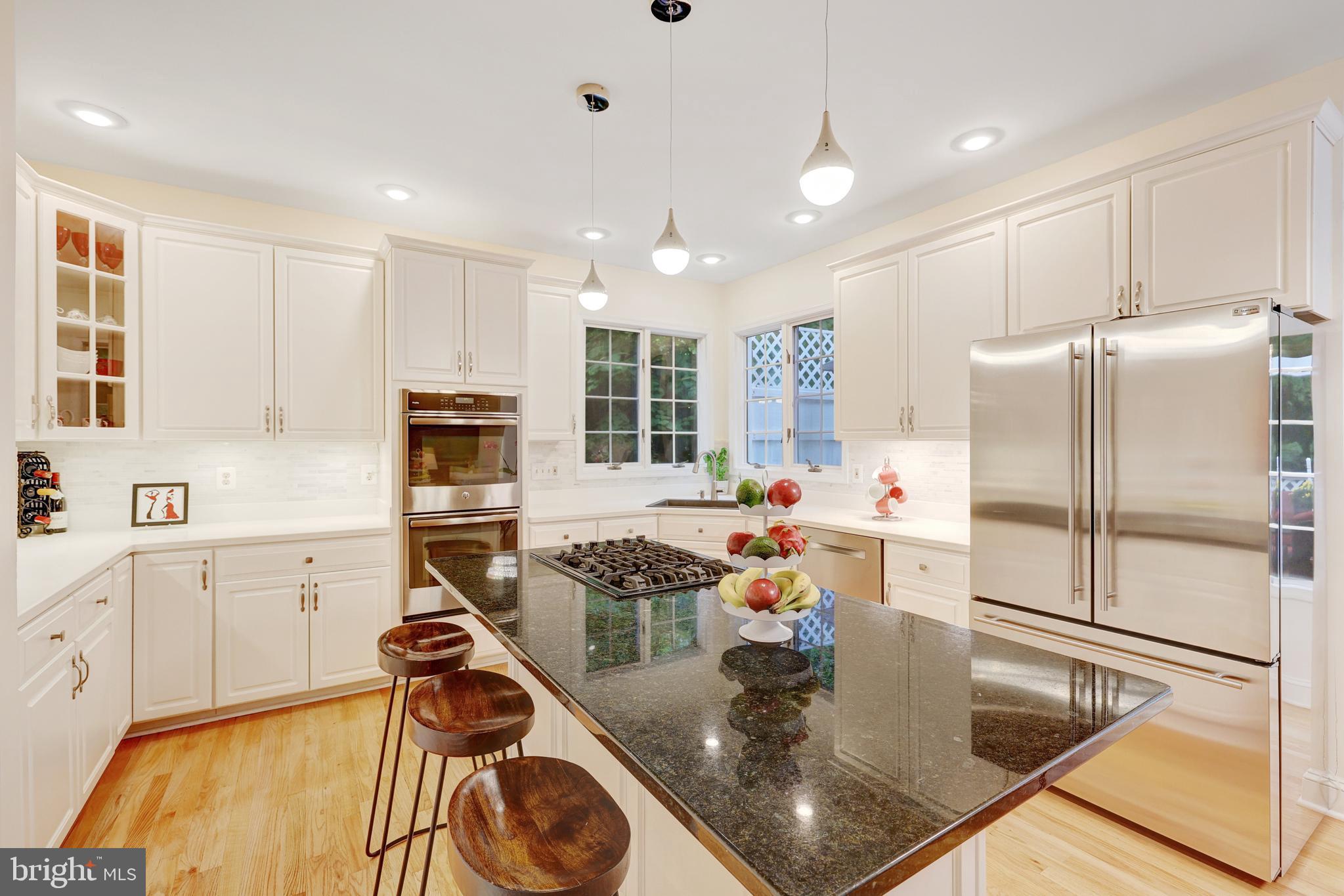 CENTURY OAK - Residential