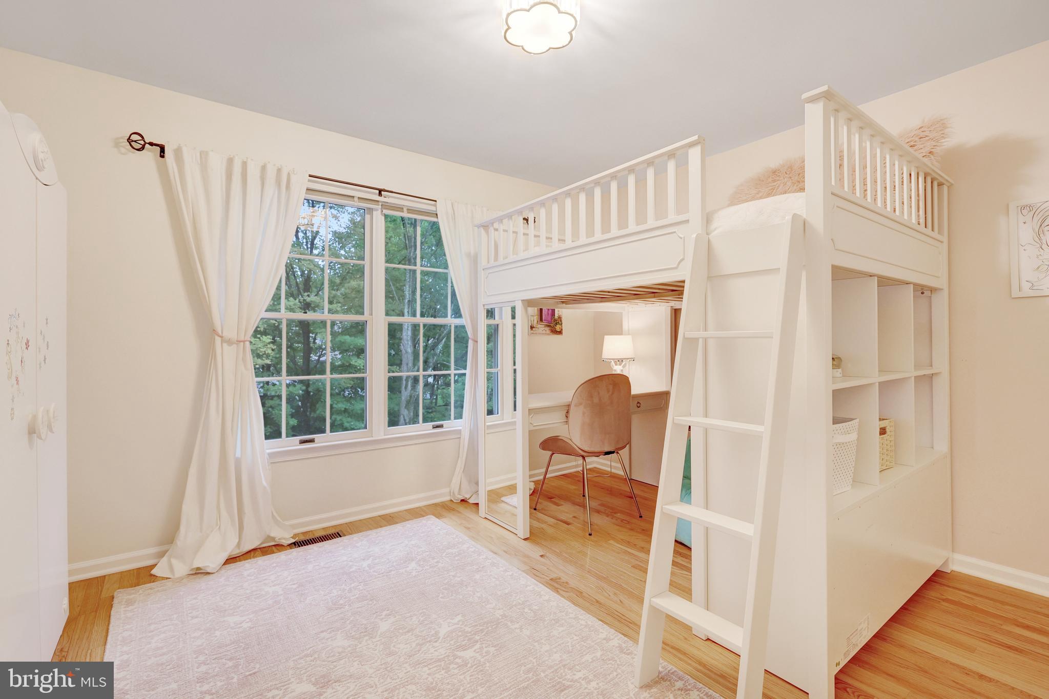 CENTURY OAK - Residential