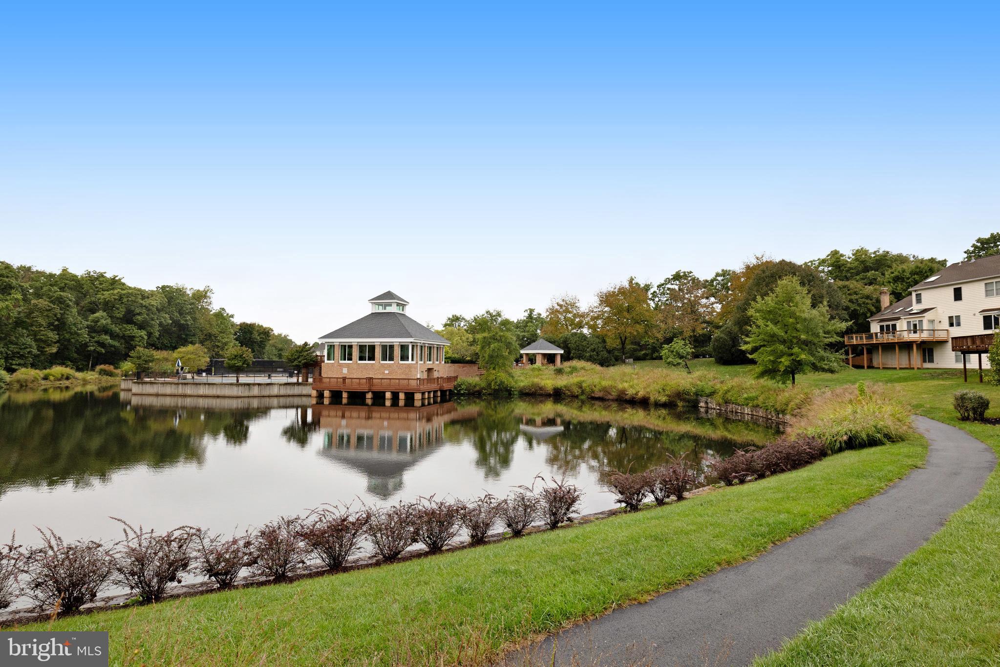 CENTURY OAK - Residential