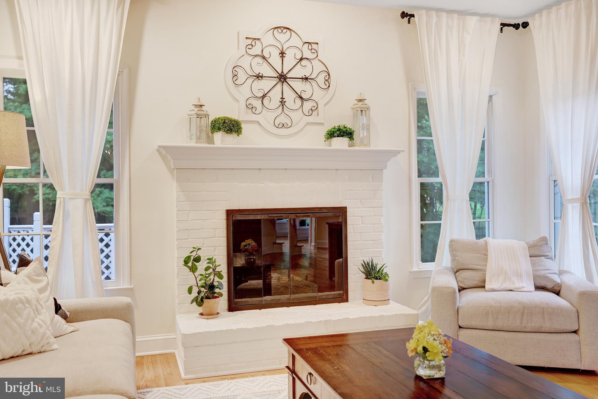 CENTURY OAK - Residential