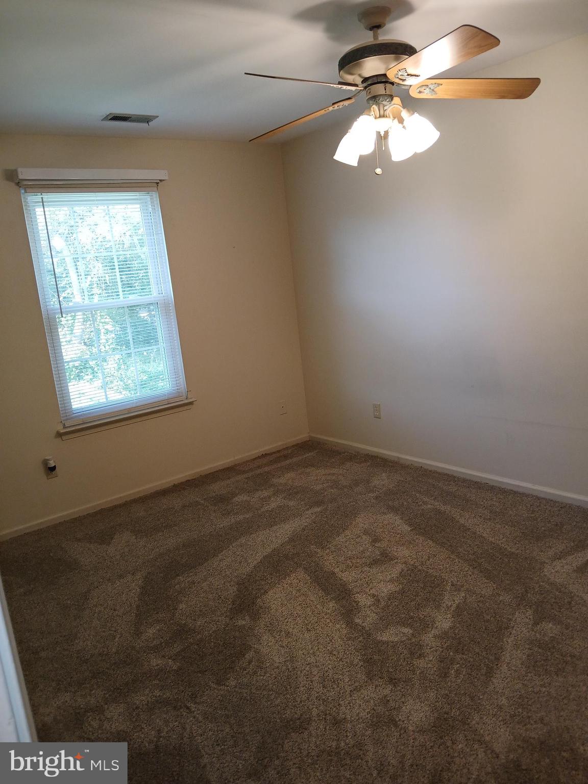 1803 HUNTINGDON MEWS