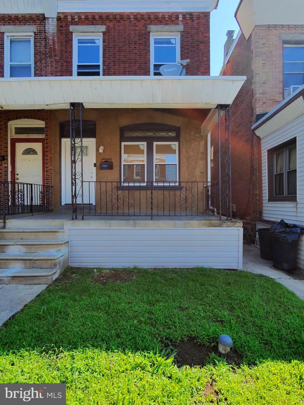 Welcome to our Beautifully done Row Home in the Up and coming Neighborhood in SW Phila.
Open concept floor plan....as you step into the property , you'll notice the craftsmanship and square footage,with a Mud room at the rear of the house with Washer and Dryer connections. Additional features 3 bedrooms and 1 bath. Spacious rooms !!!!
Hurry ,hurry.