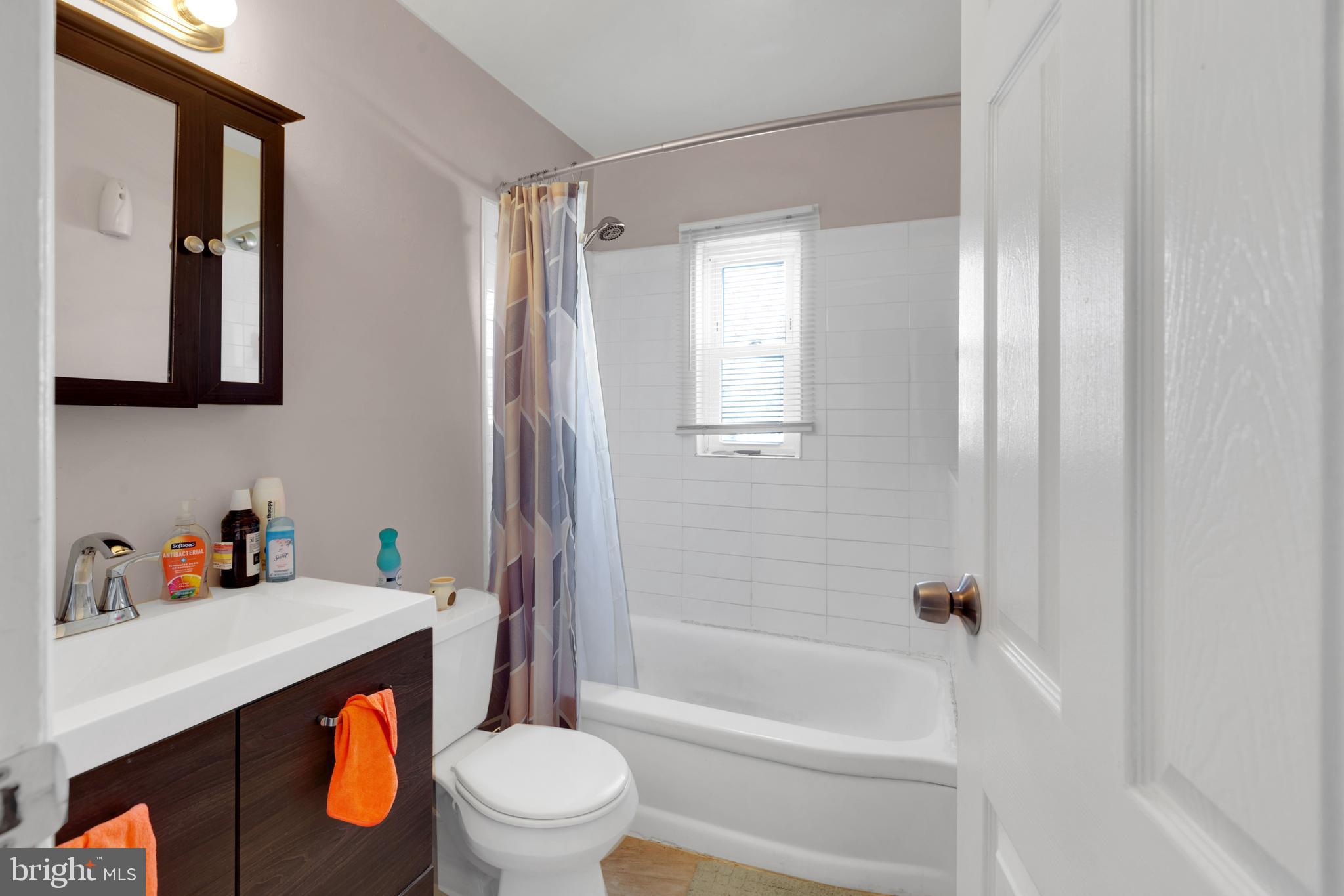 SUMMIT CREEK - Residential