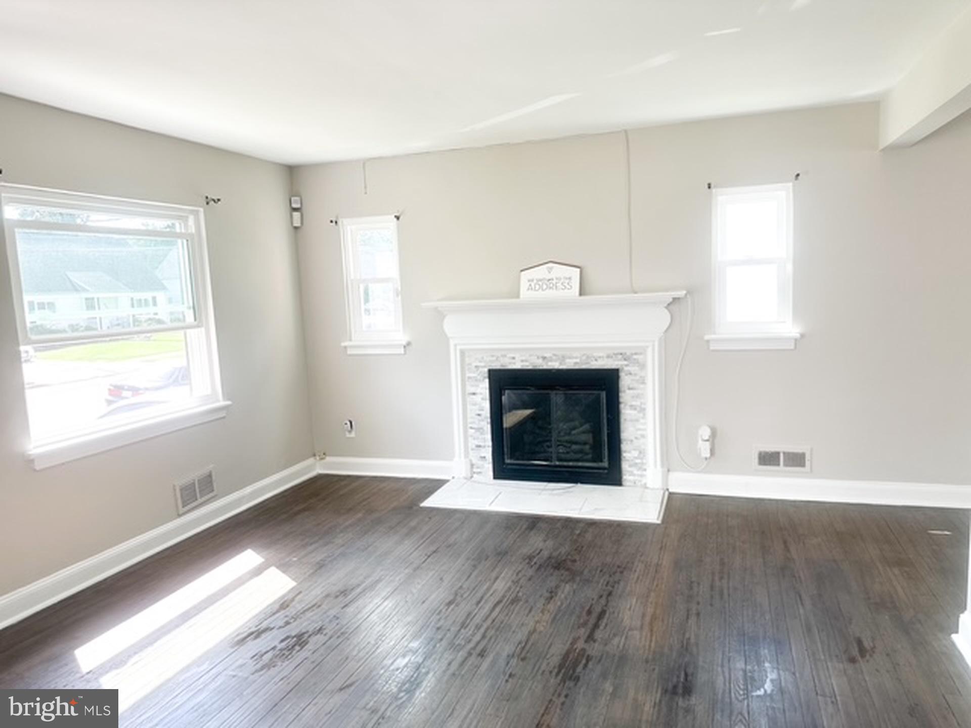 SUMMIT CREEK - Residential