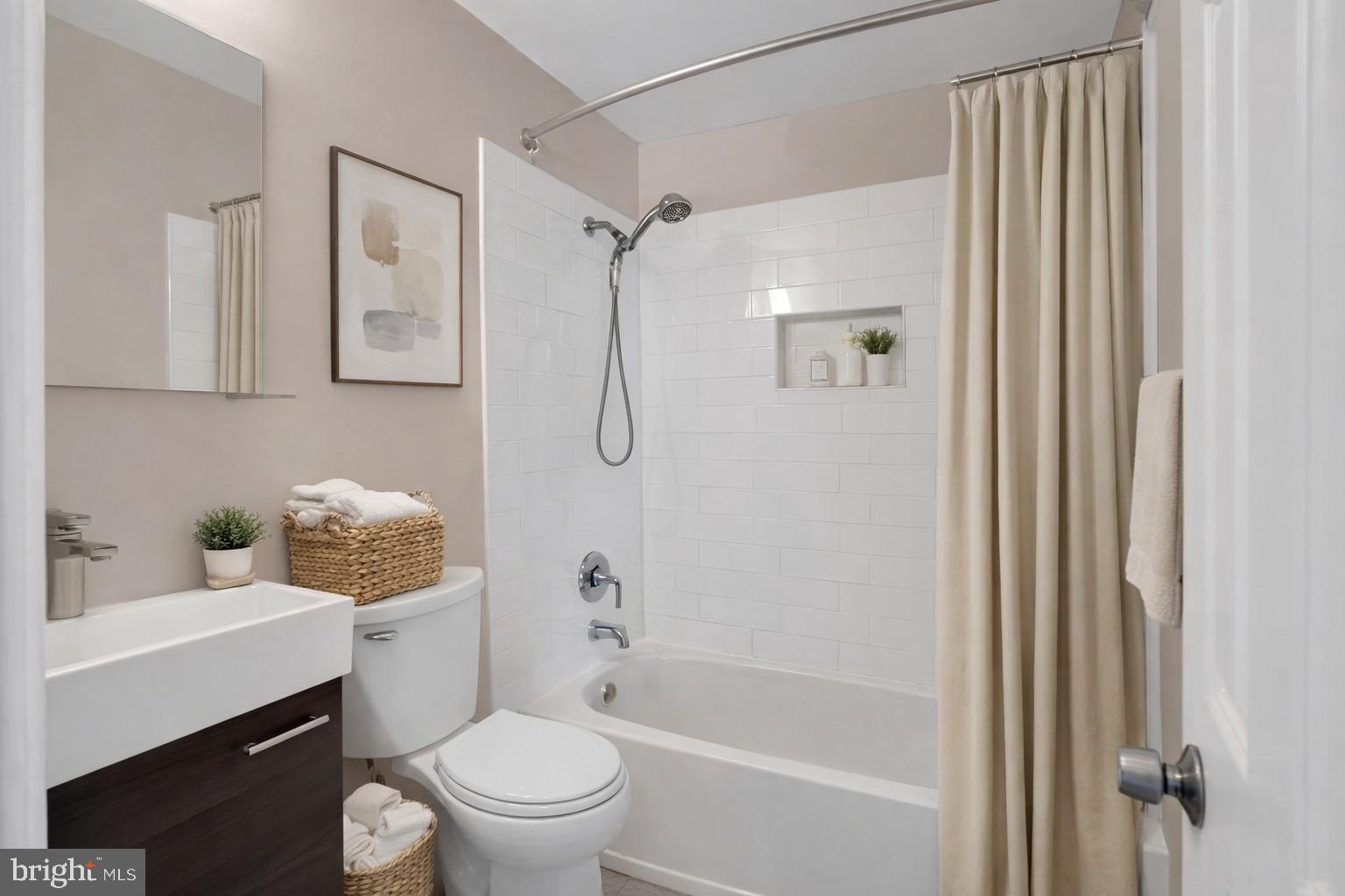 SUMMIT CREEK - Residential