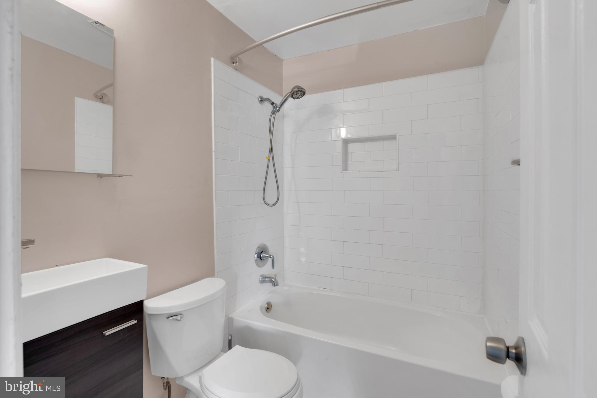 SUMMIT CREEK - Residential