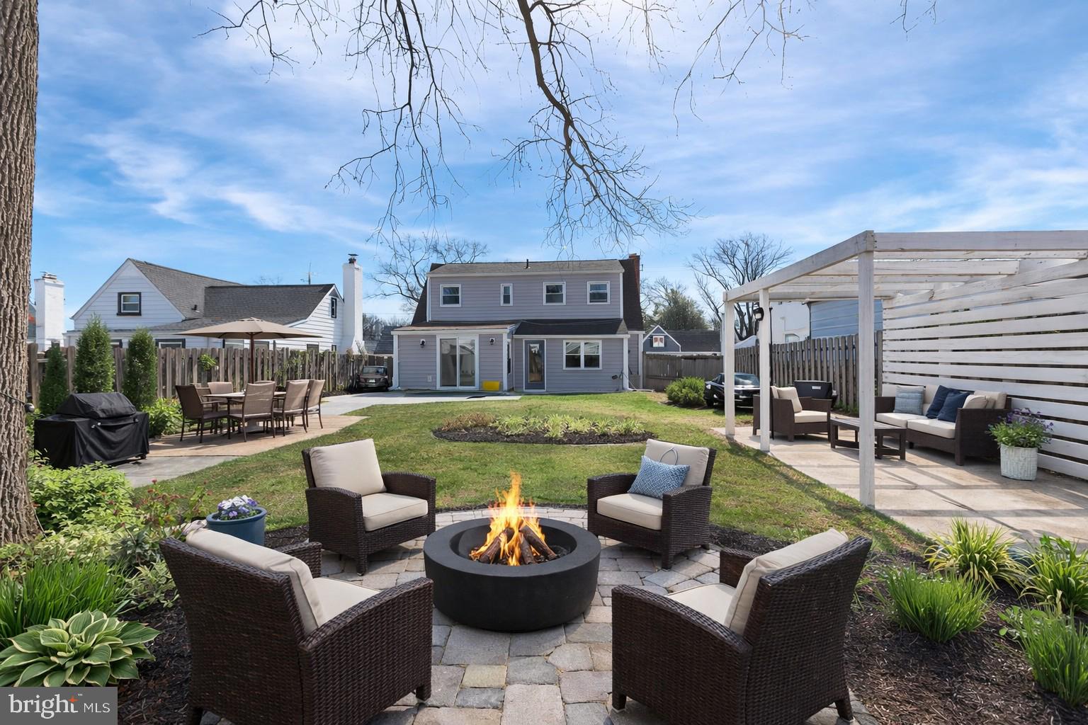 SUMMIT CREEK - Residential