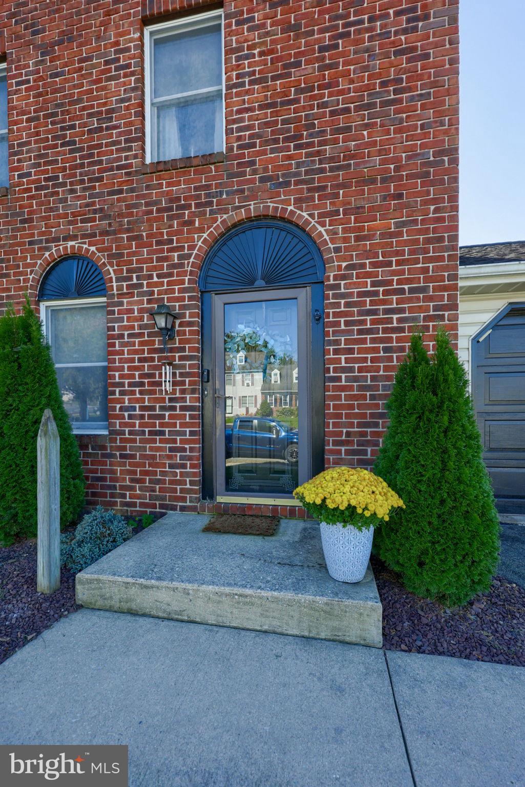 24 THORNAPPLE DRIVE