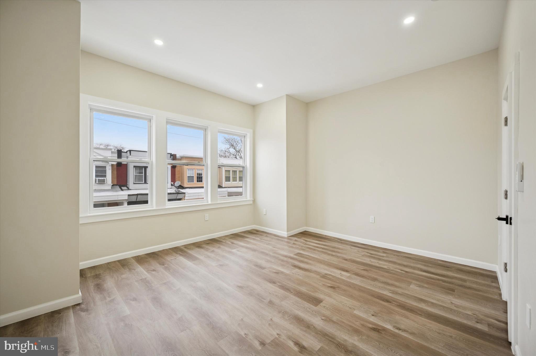 COBBS CREEK - Residential