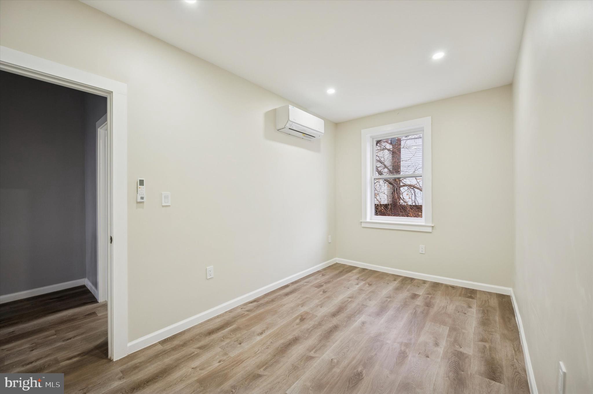 COBBS CREEK - Residential