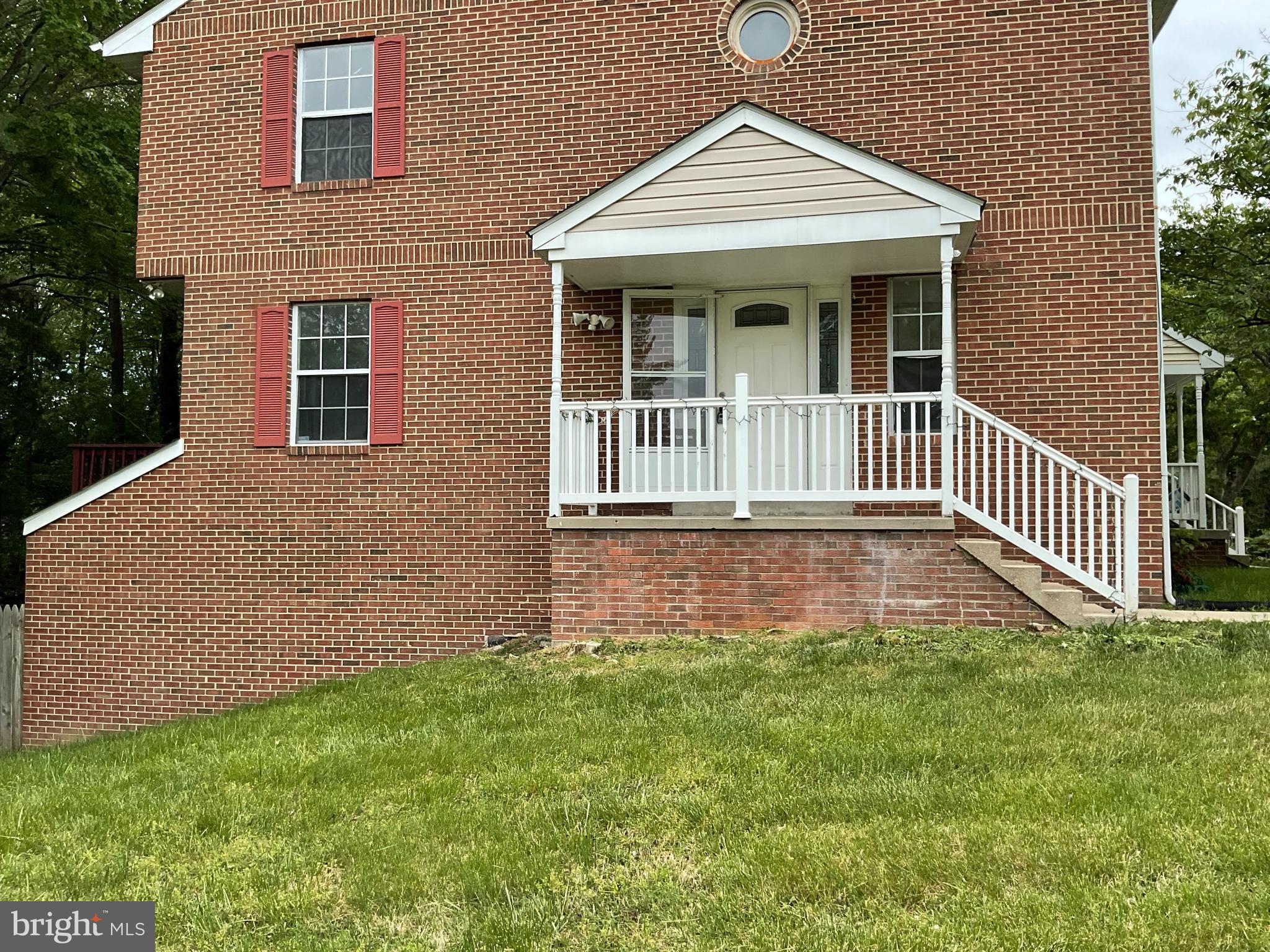WESTBURY - Residential