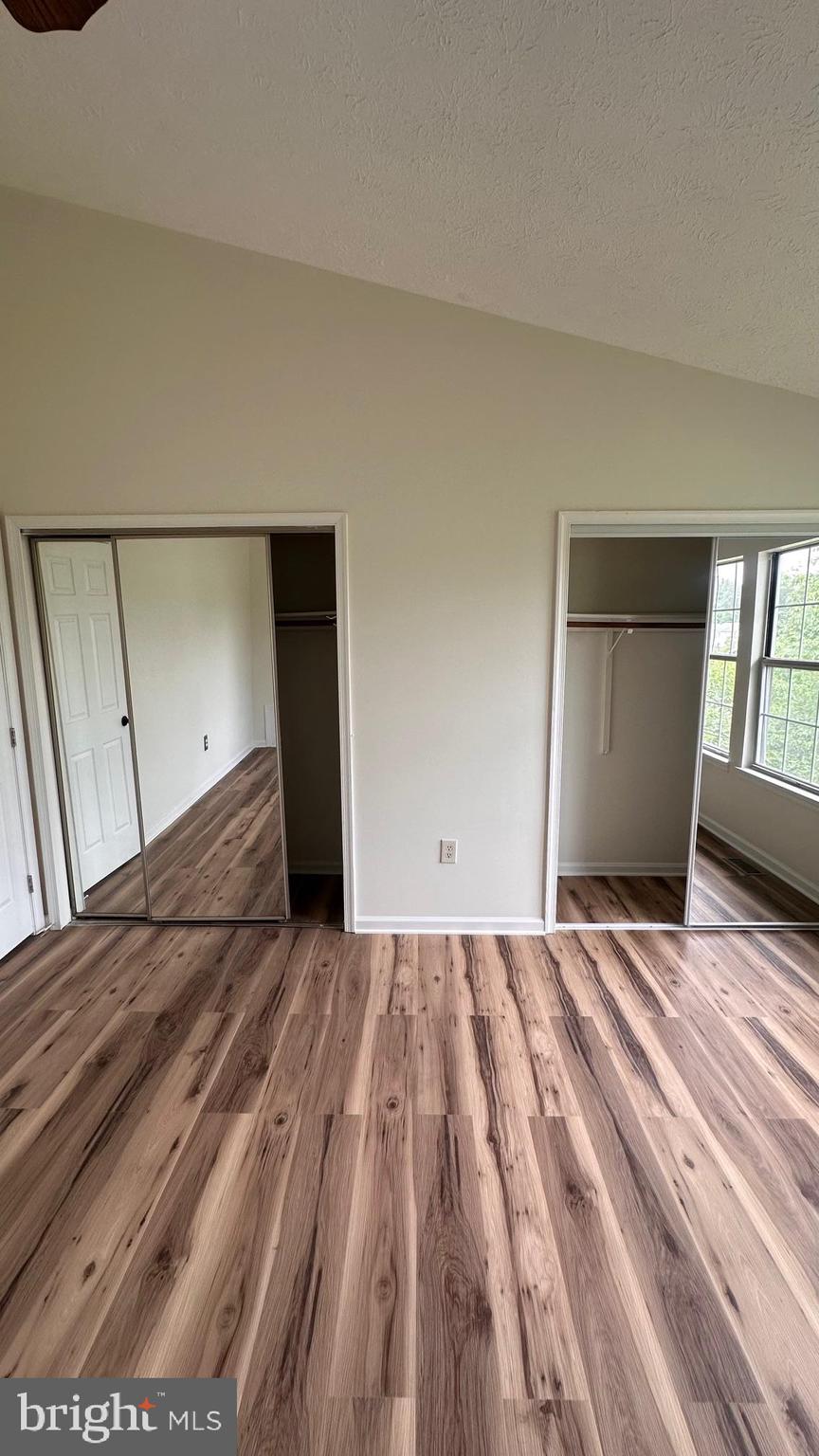 WESTBURY - Residential