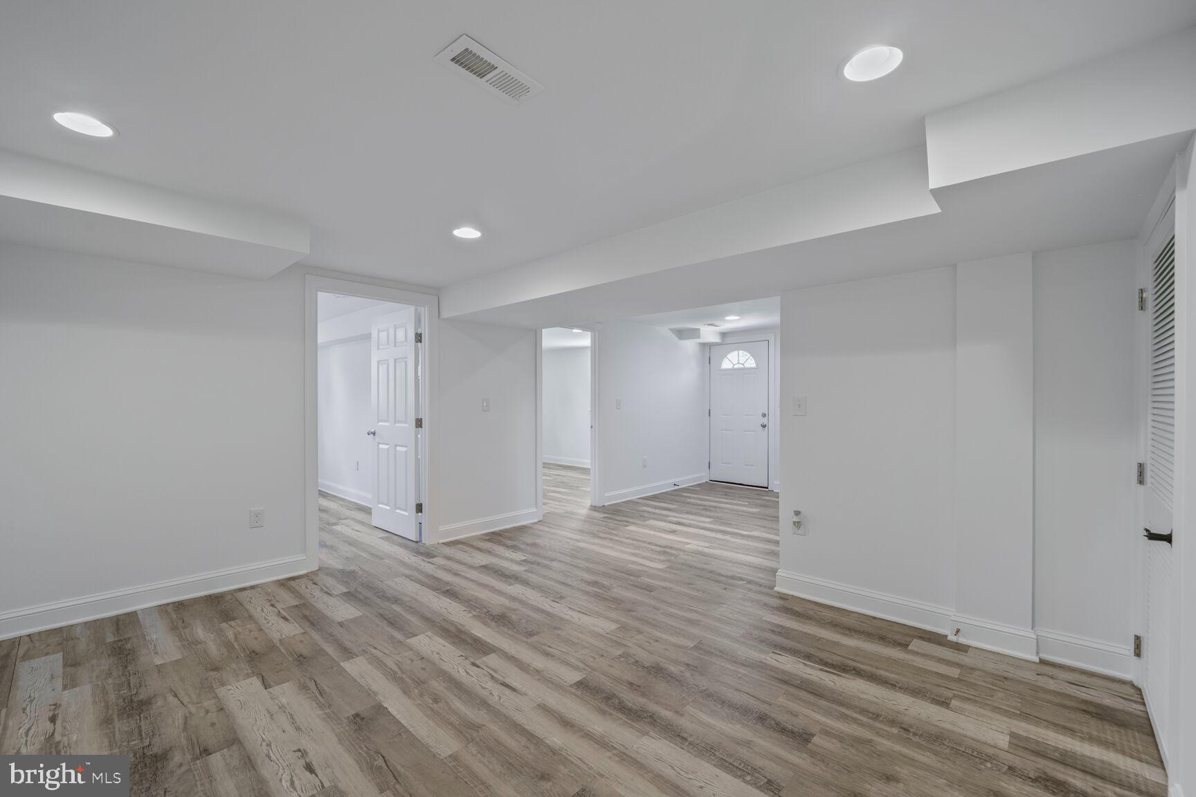 CARROLL KNOLLS - Residential