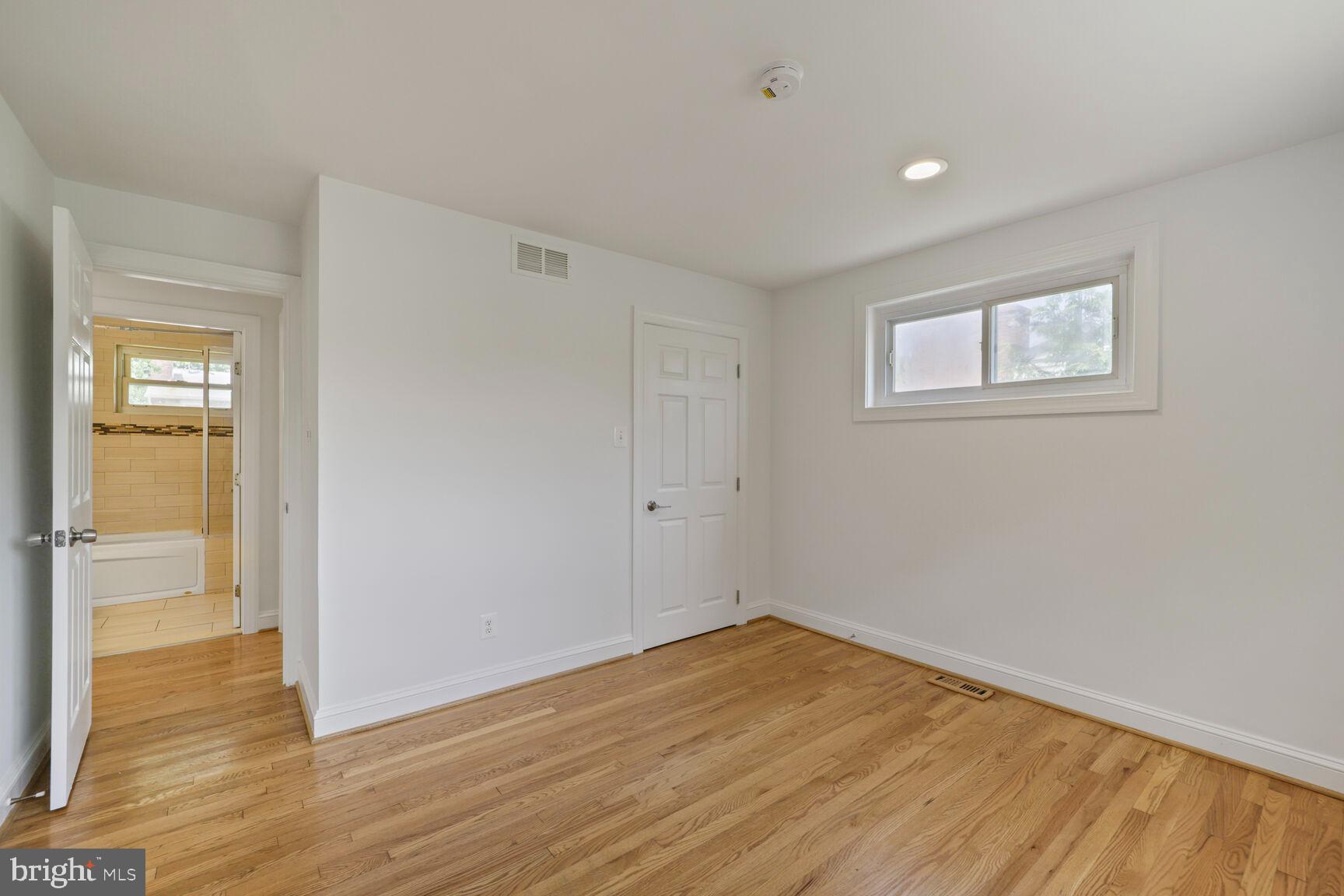 CARROLL KNOLLS - Residential