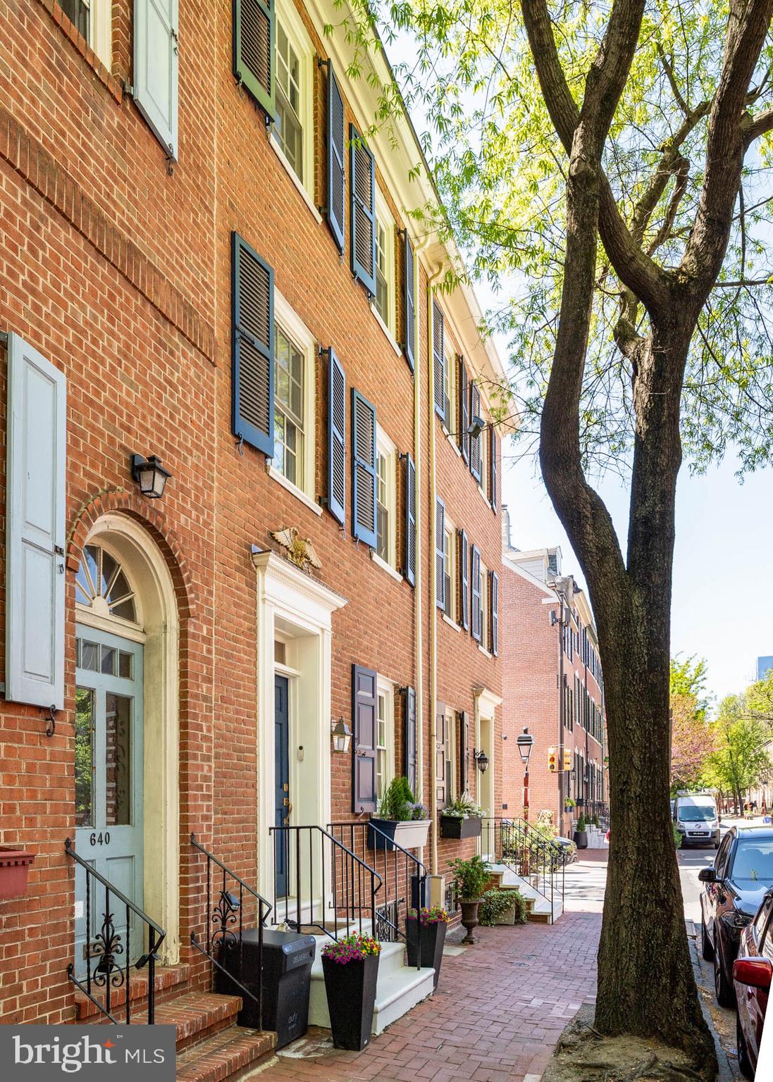 SOCIETY HILL - Residential