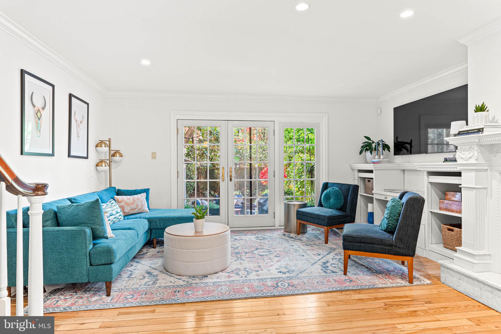 SOCIETY HILL - Residential