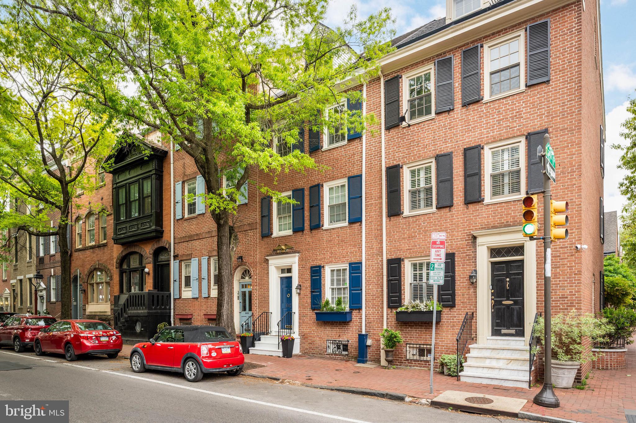 SOCIETY HILL - Residential