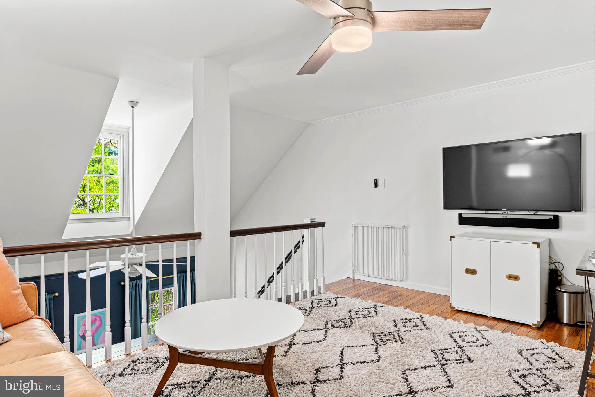 SOCIETY HILL - Residential