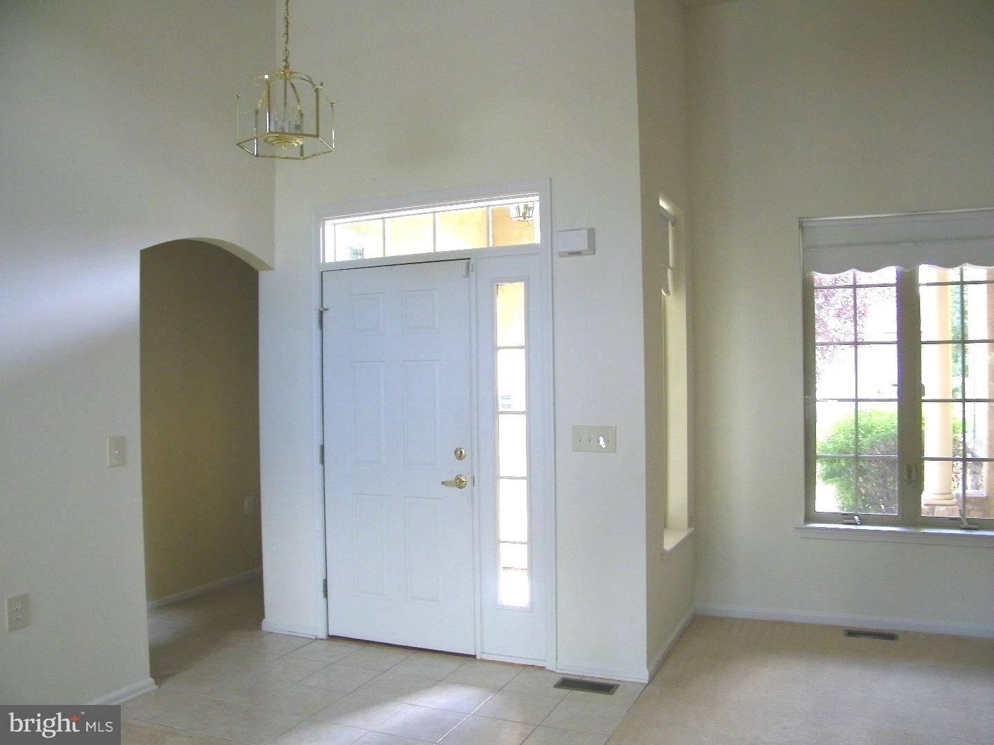 HERITAGE CR ESTS - Residential