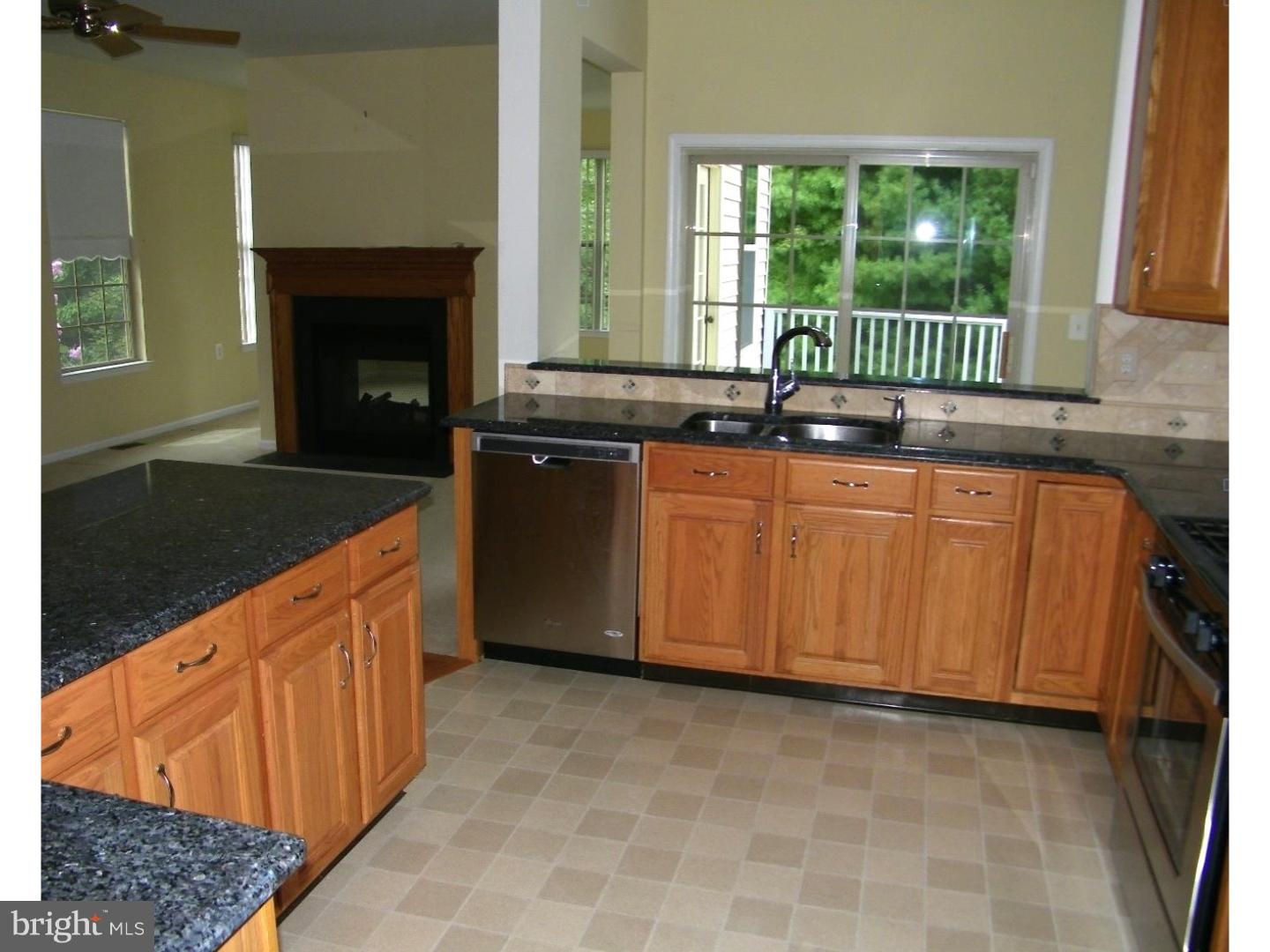 HERITAGE CR ESTS - Residential