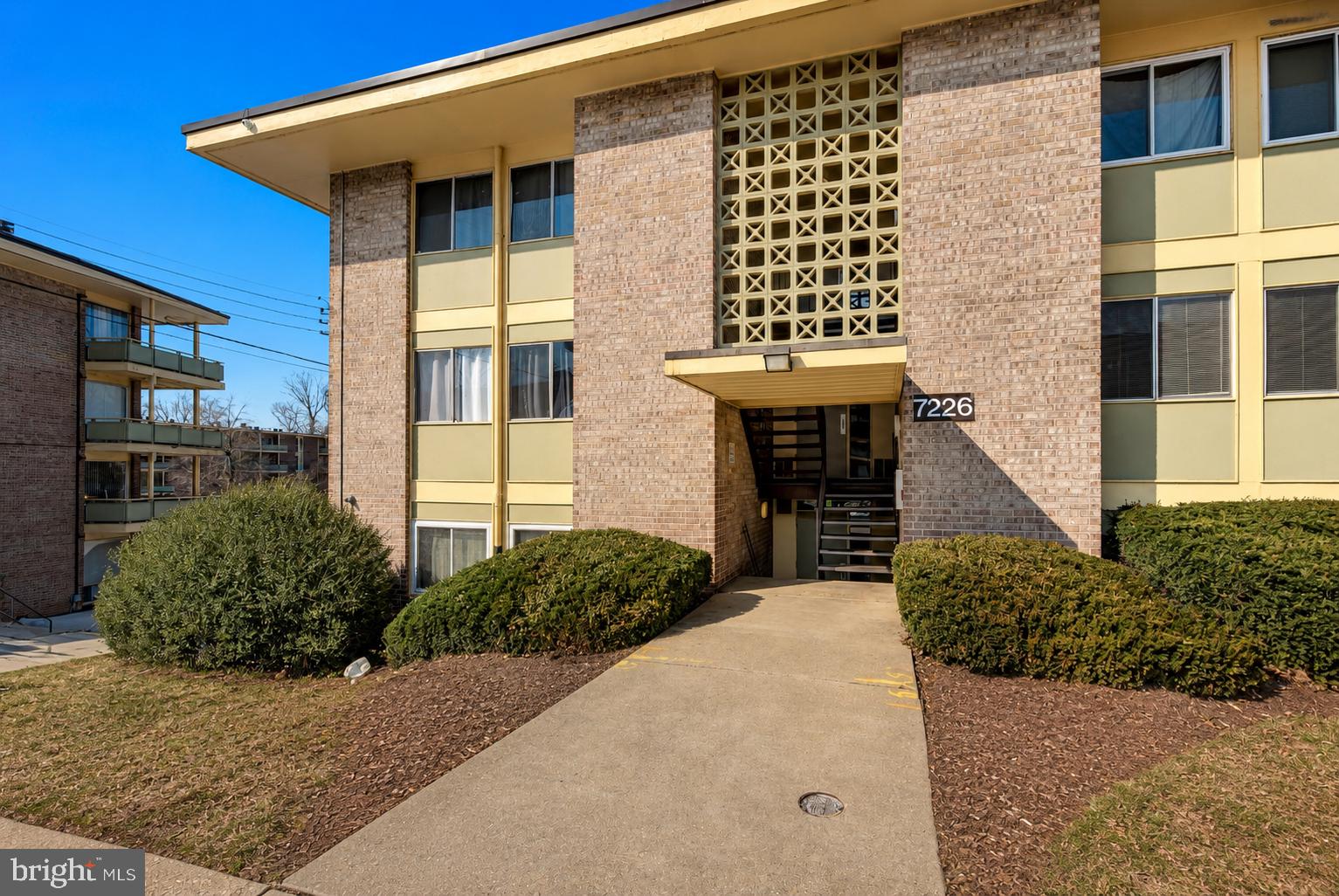 7226 DONNELL PLACE C-2