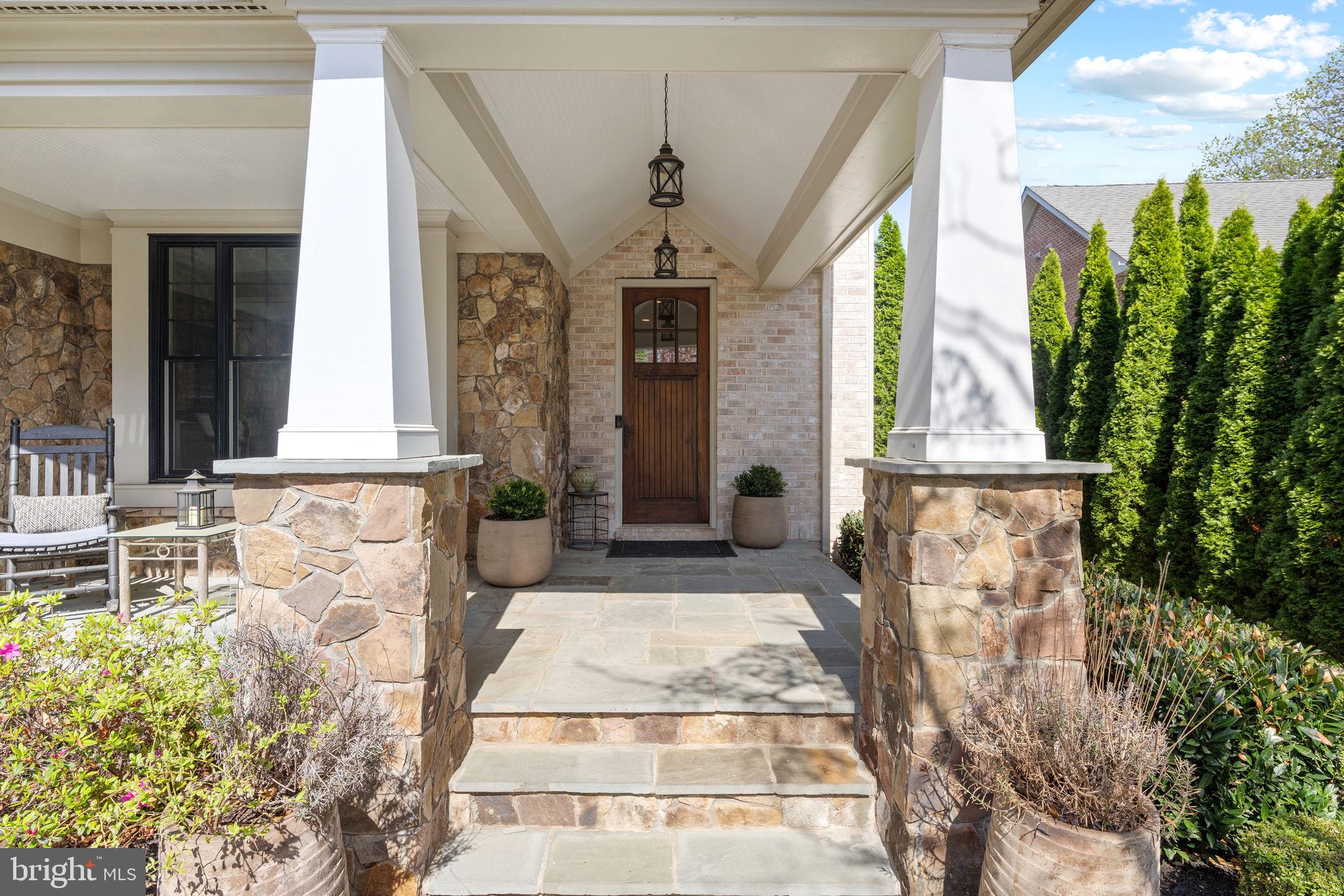 BRADMOOR - Residential Lease