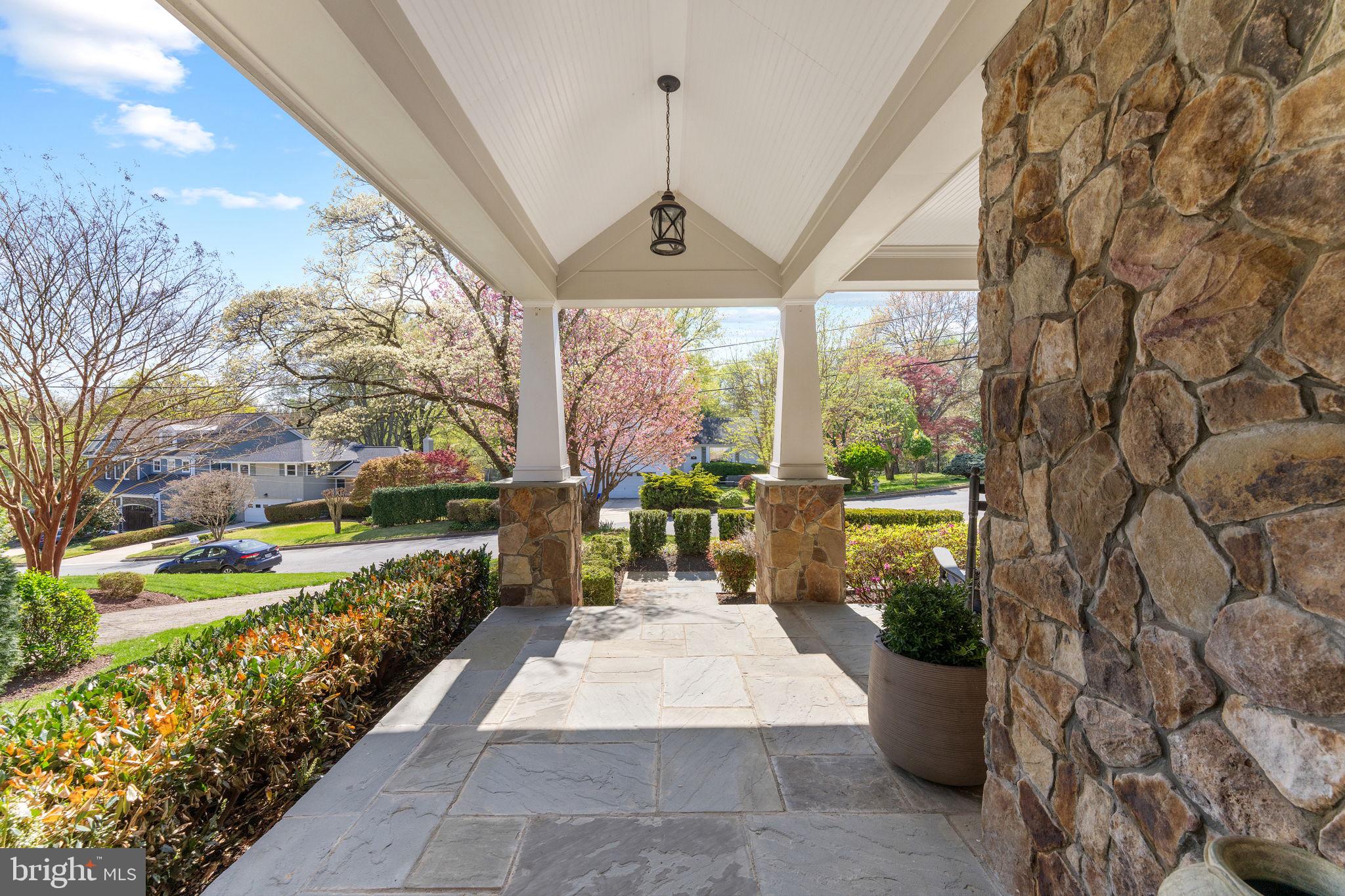 BRADMOOR - Residential Lease