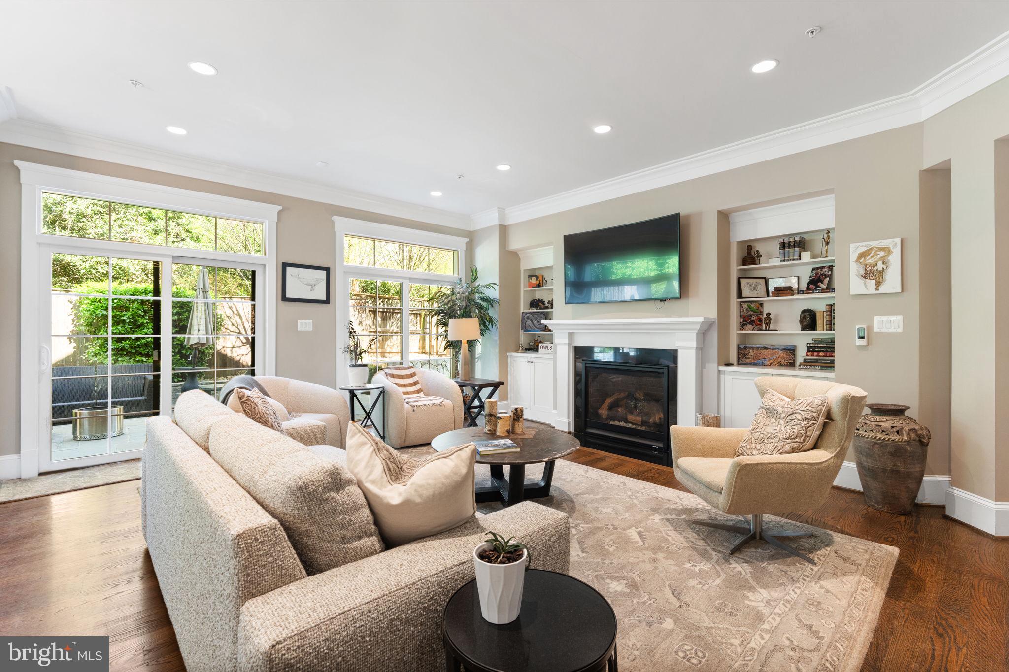 BRADMOOR - Residential Lease