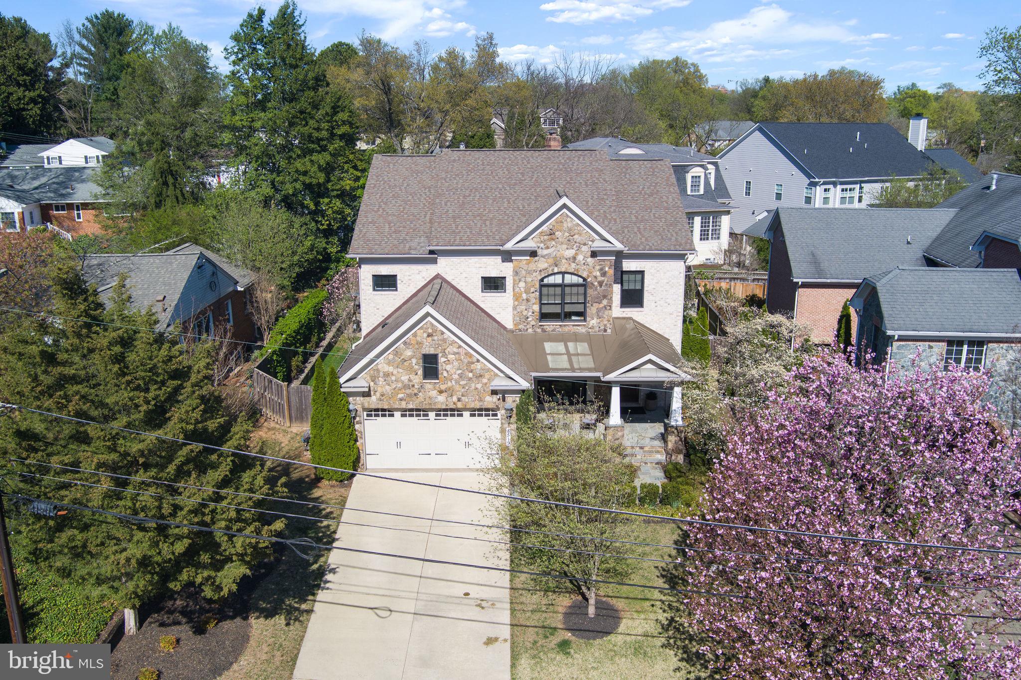 BRADMOOR - Residential Lease