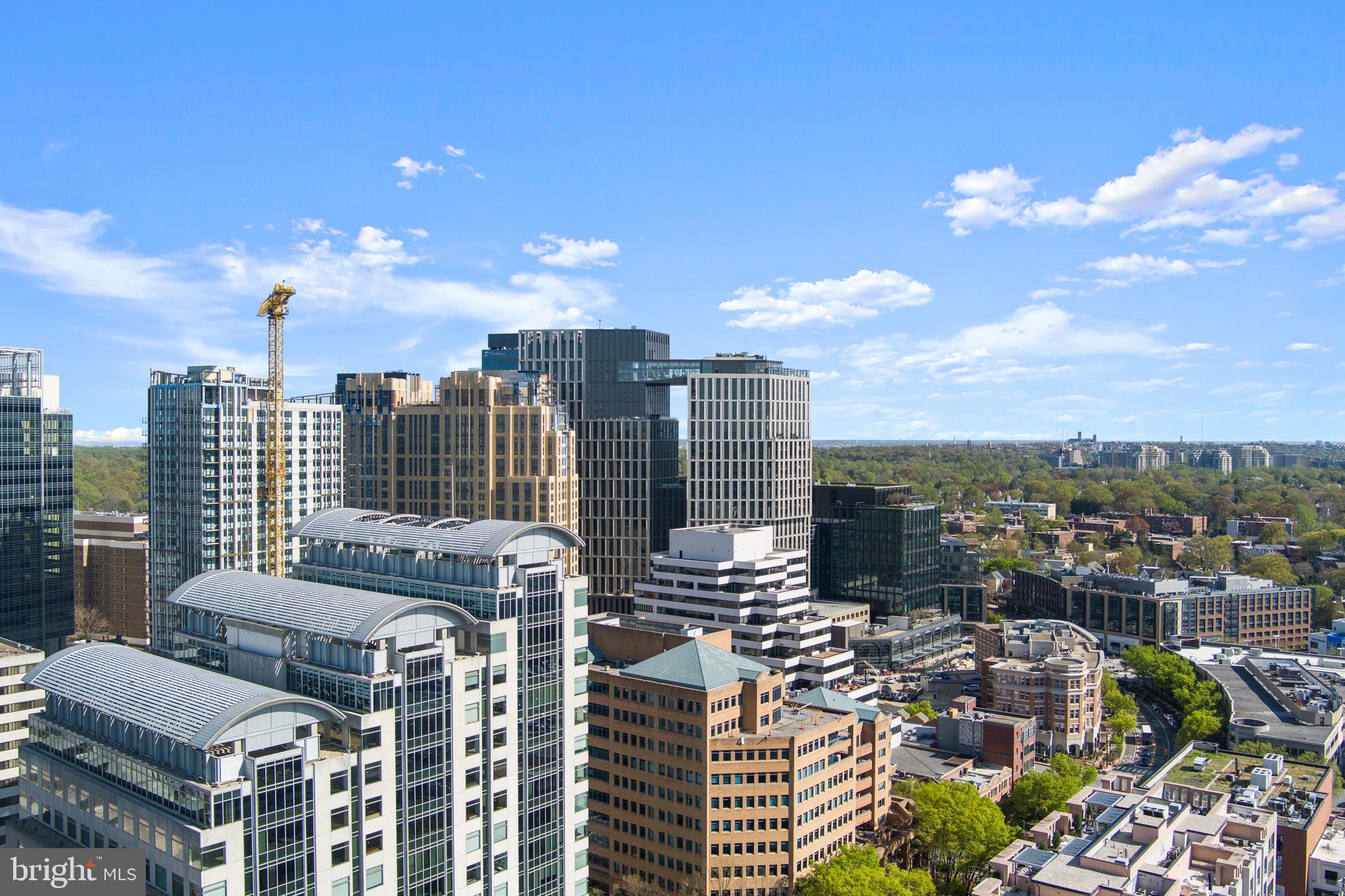 BRADMOOR - Residential Lease