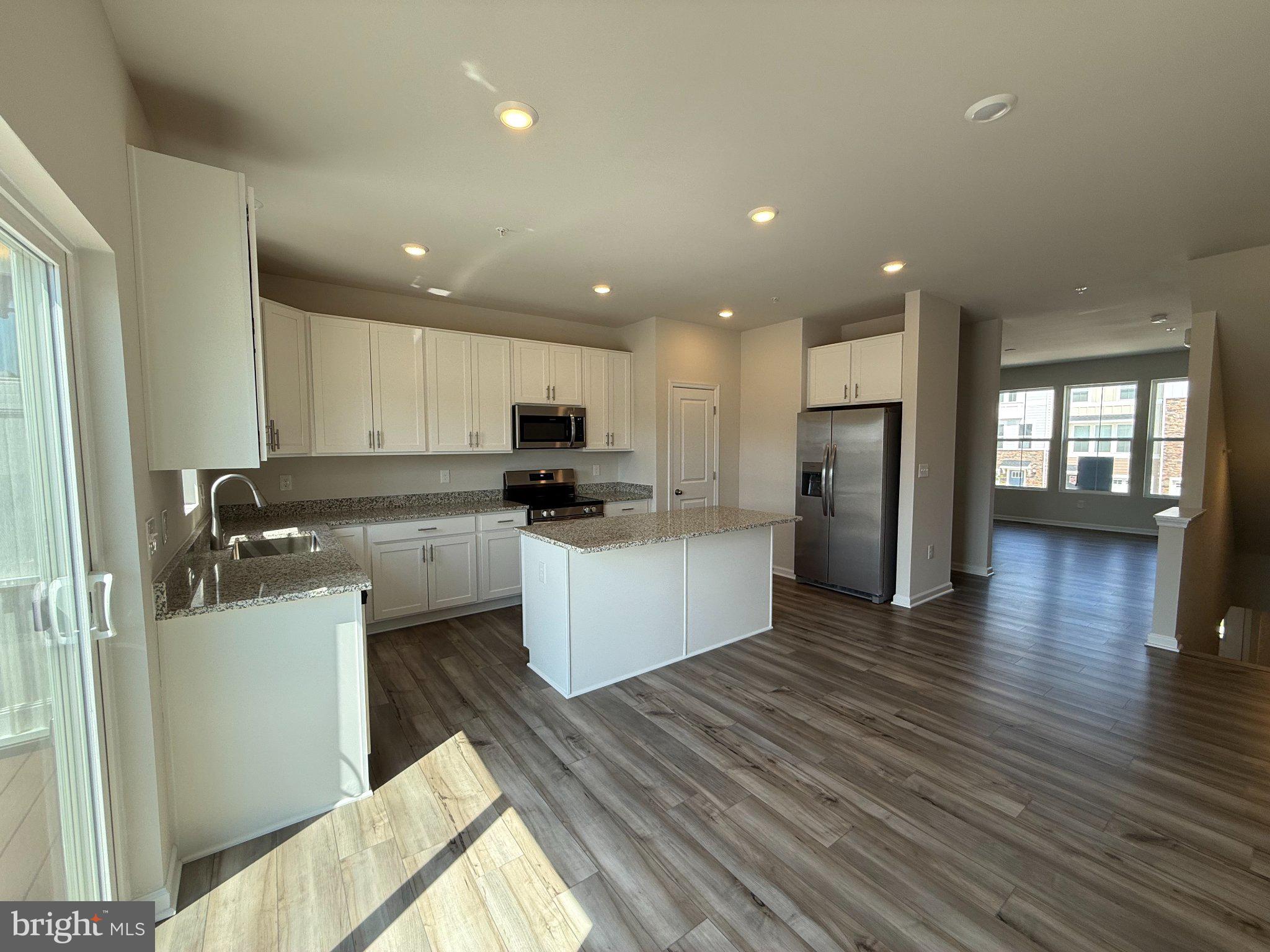 HIGHLAND ESTATES - Residential