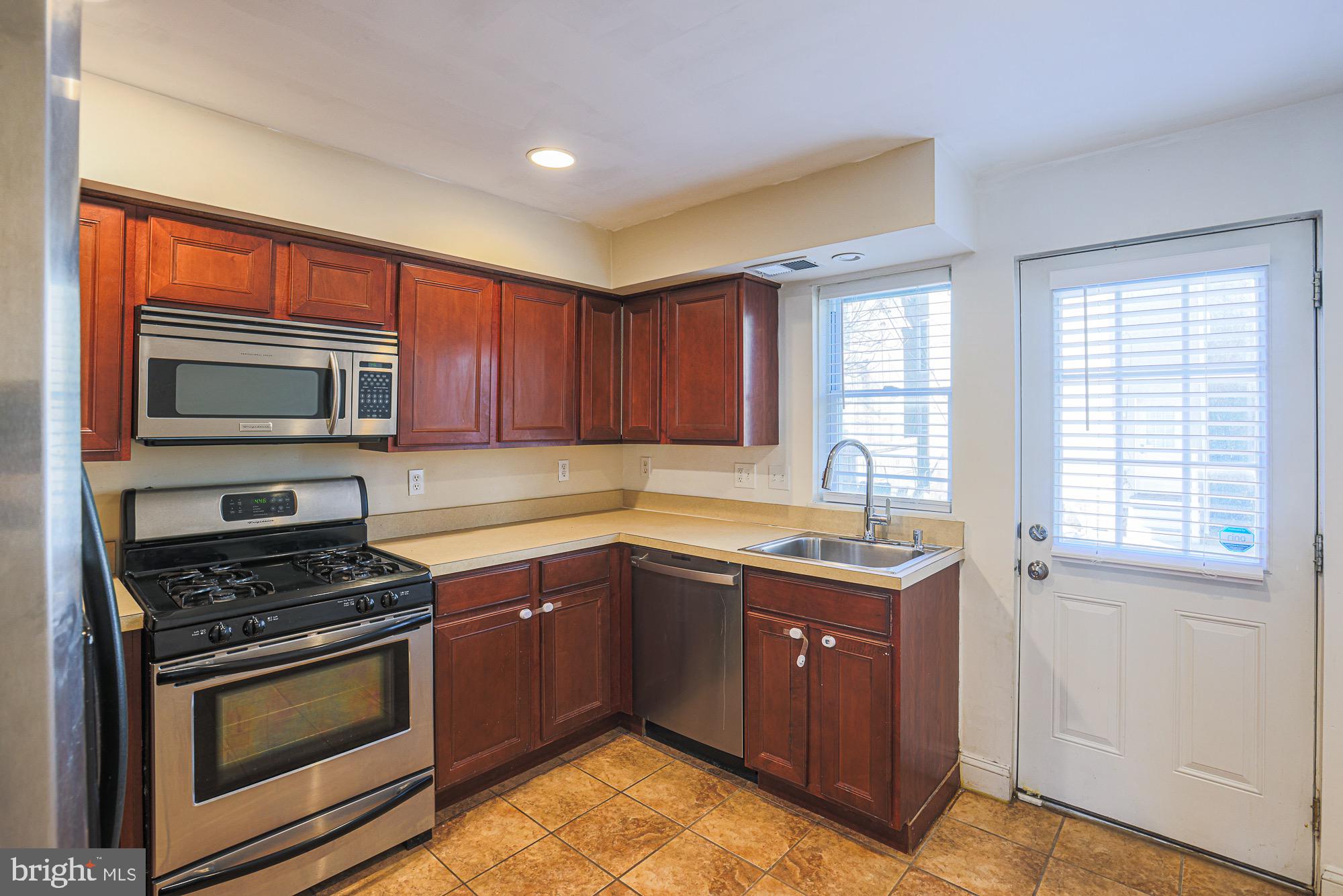 FEDERAL HILL HISTORIC DISTRICT - Residential Lease
