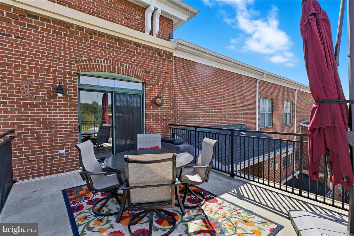 RESIDENCES OF LORTON STATION - Residential