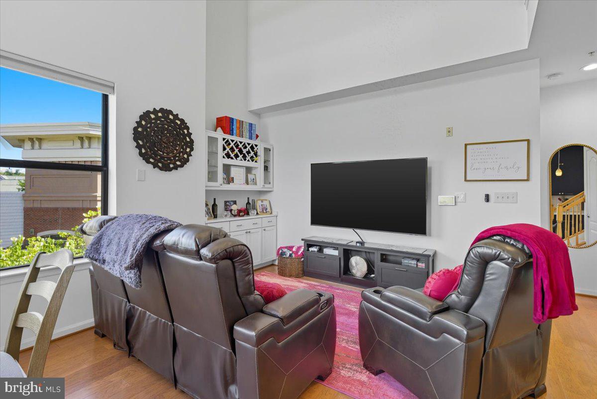 RESIDENCES OF LORTON STATION - Residential