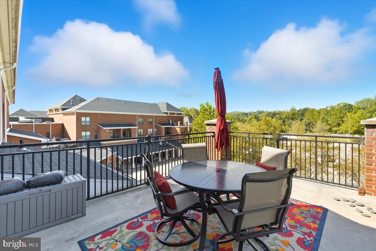 RESIDENCES OF LORTON STATION - Residential