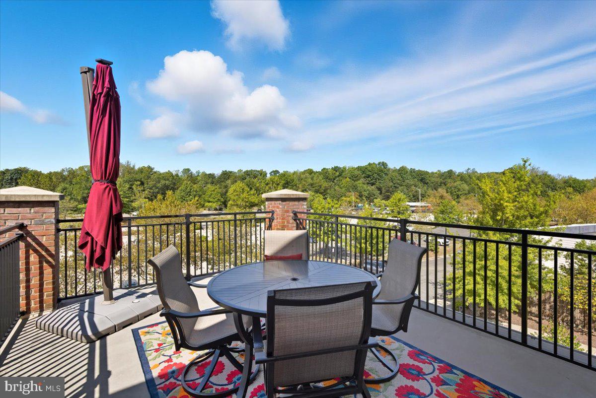 RESIDENCES OF LORTON STATION - Residential