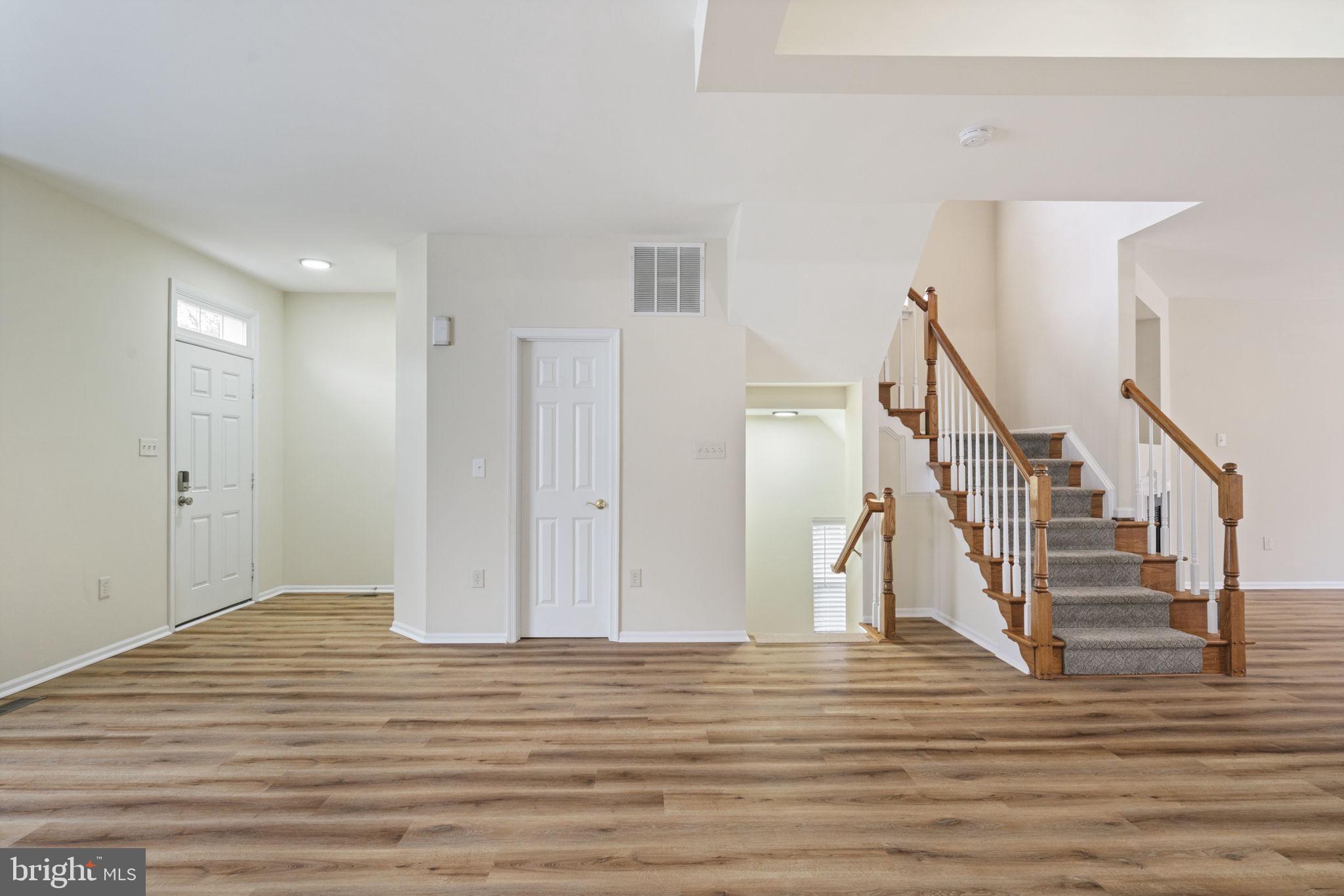 TOWNES OF MANCHESTER WOODS - Residential