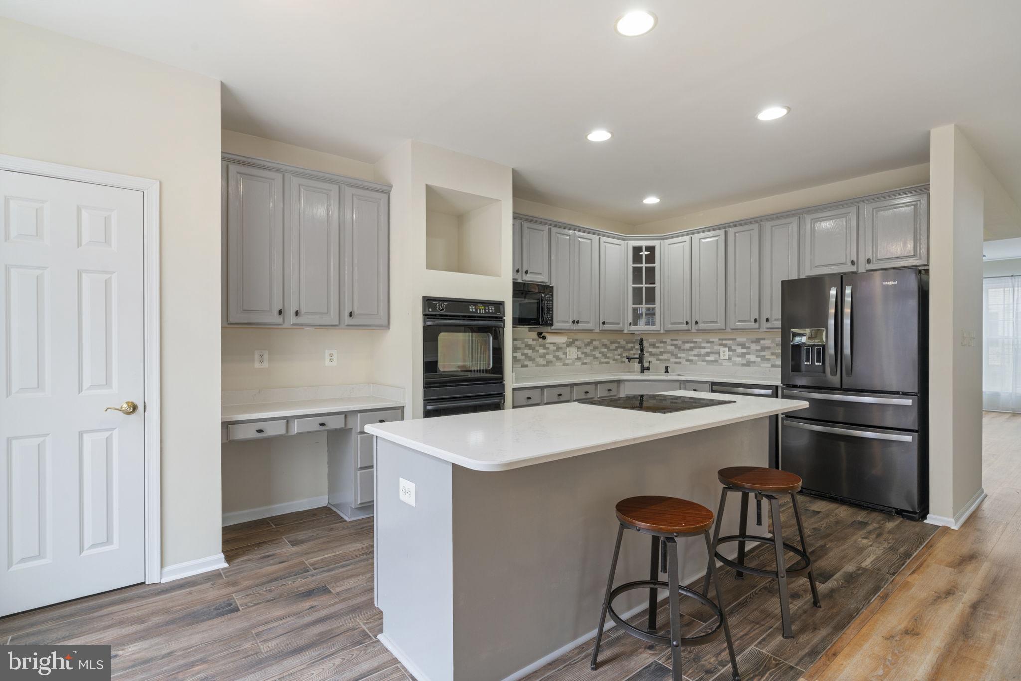 TOWNES OF MANCHESTER WOODS - Residential