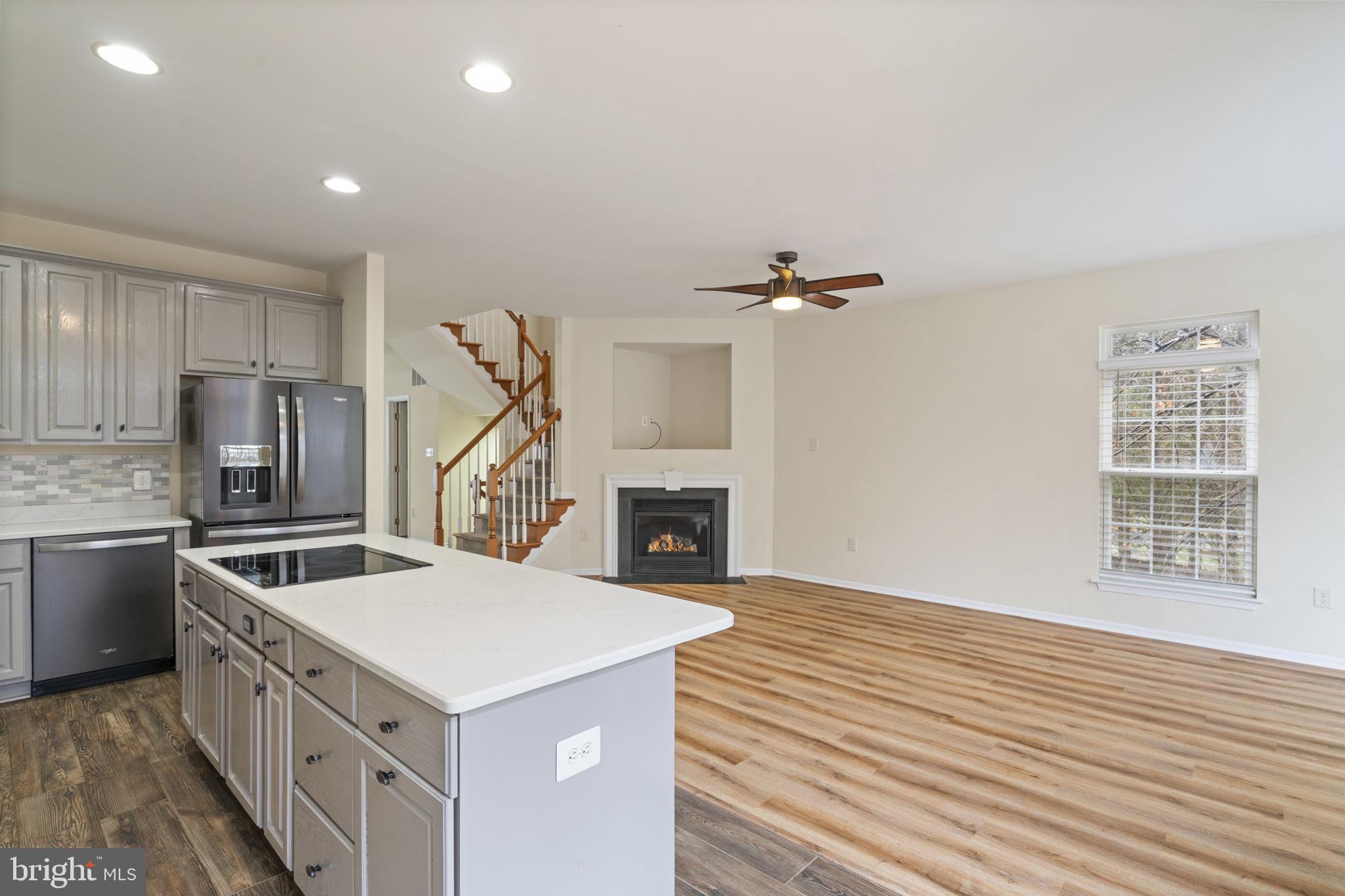 TOWNES OF MANCHESTER WOODS - Residential