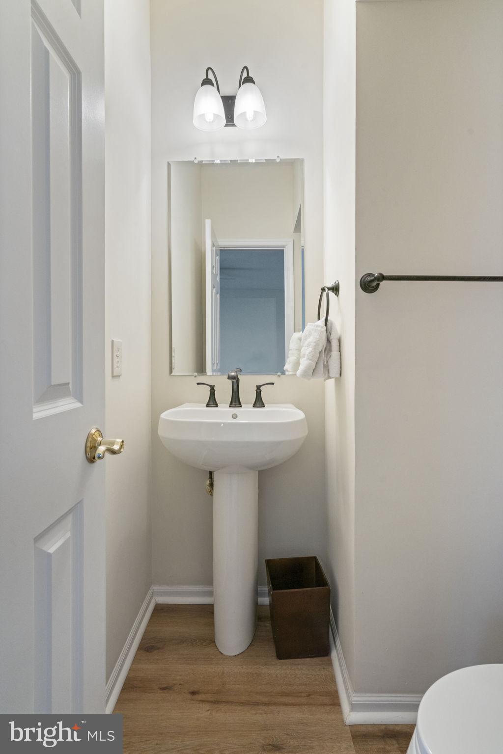 TOWNES OF MANCHESTER WOODS - Residential