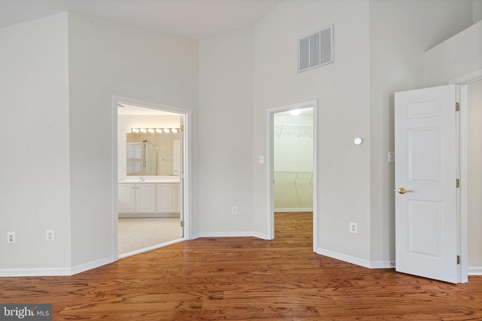 TOWNES OF MANCHESTER WOODS - Residential