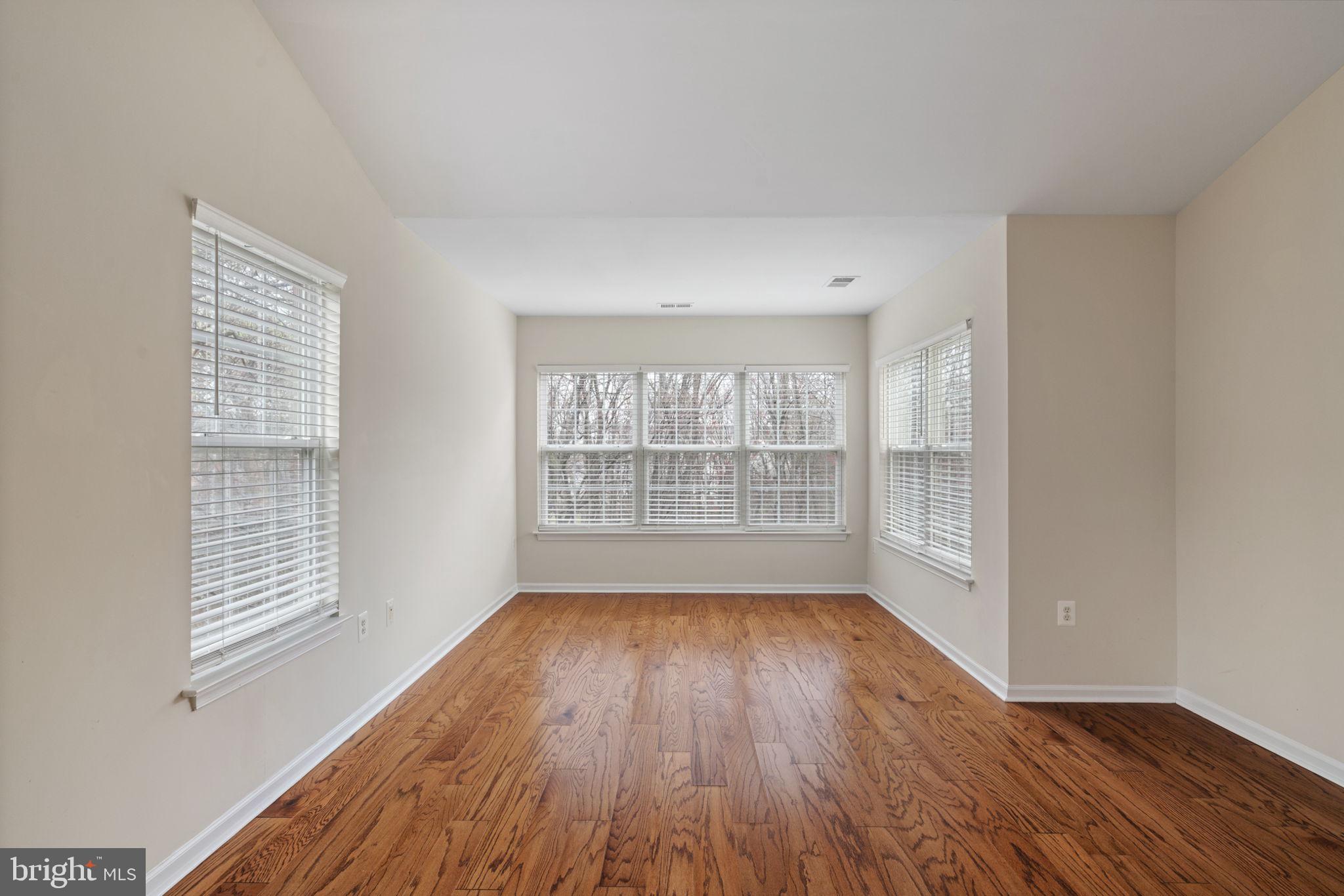 TOWNES OF MANCHESTER WOODS - Residential