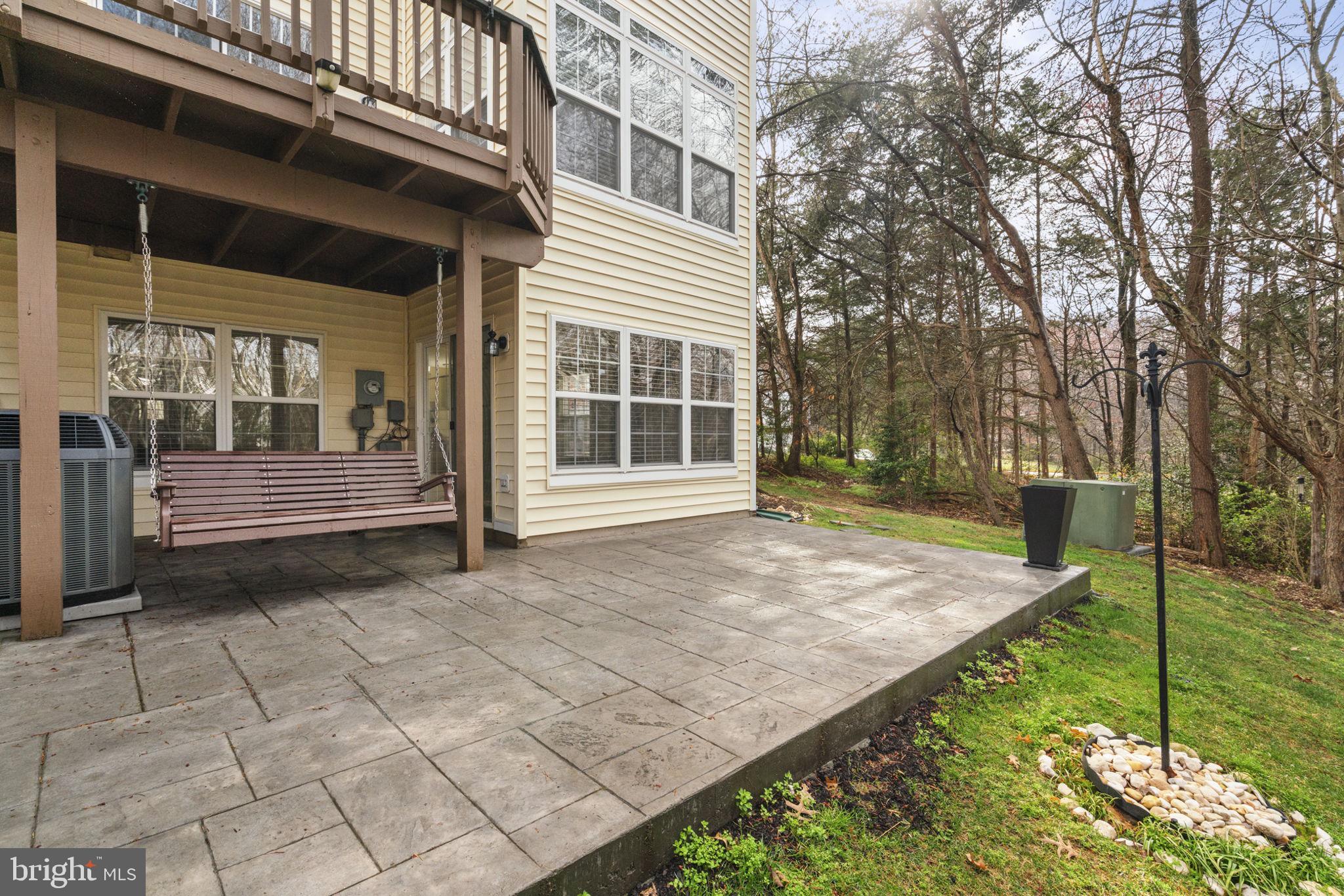 TOWNES OF MANCHESTER WOODS - Residential