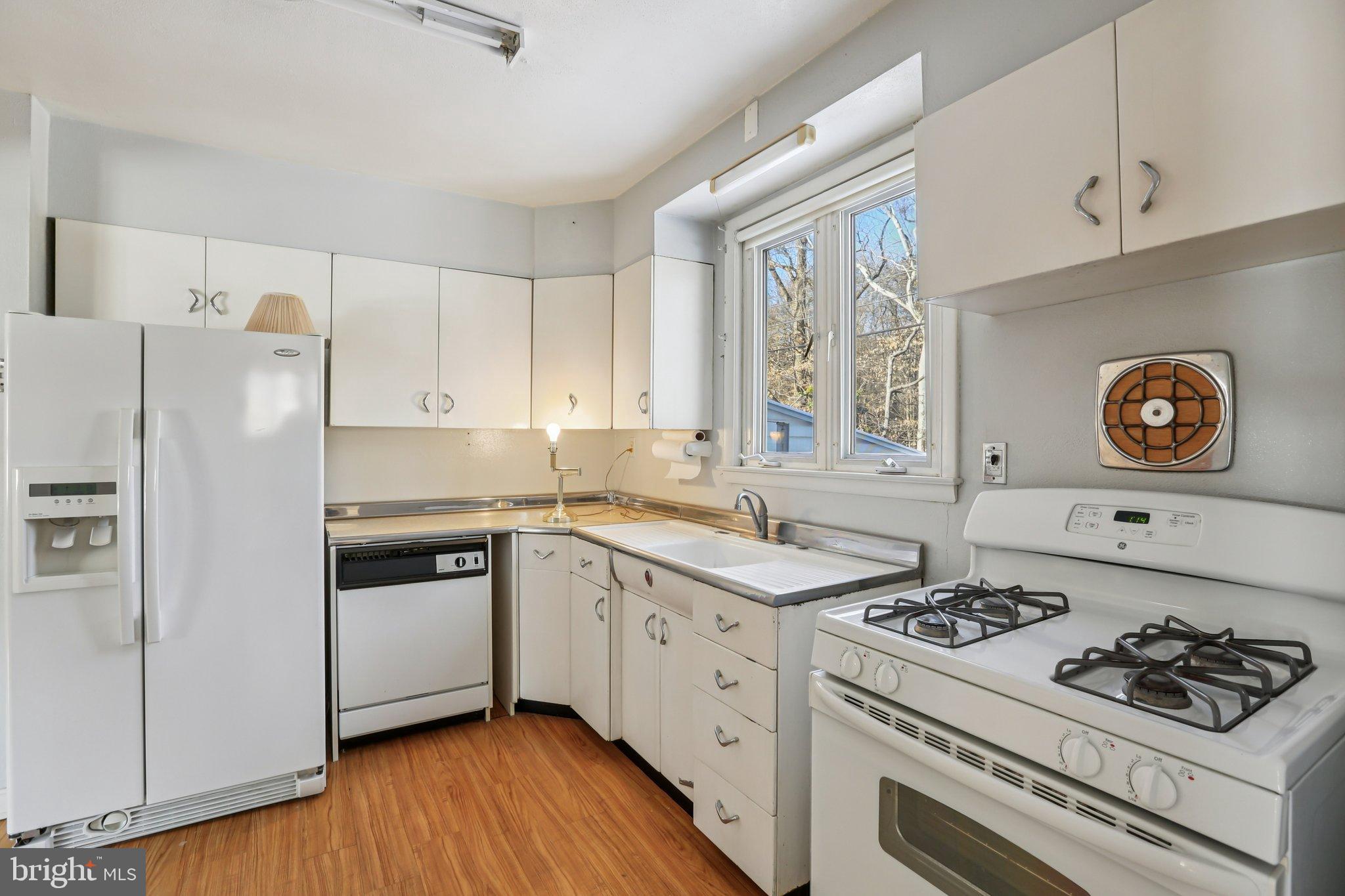 MICHAELTON MANOR - Residential